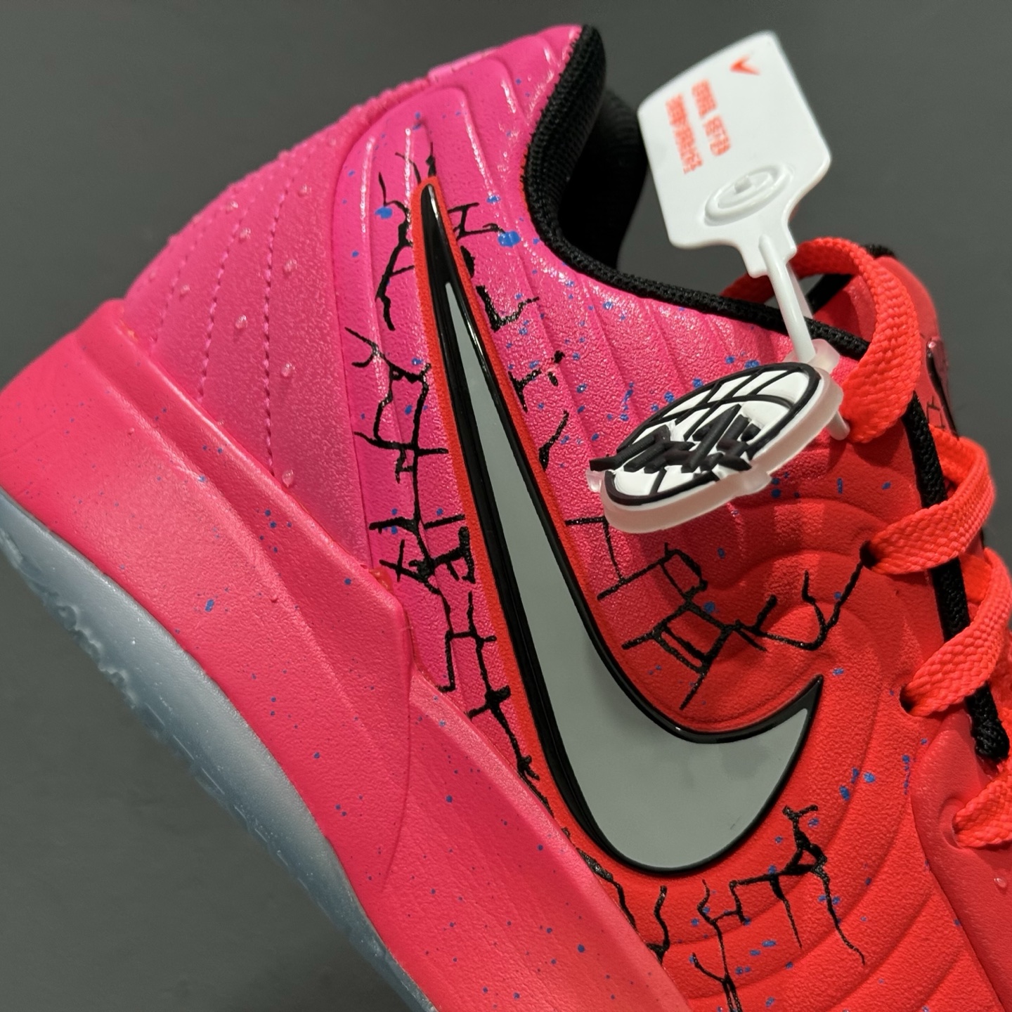 NK JA 2 ”施华洛世奇” ”圣枪” 莫兰特二代 男子实战篮球鞋 IF0302-600