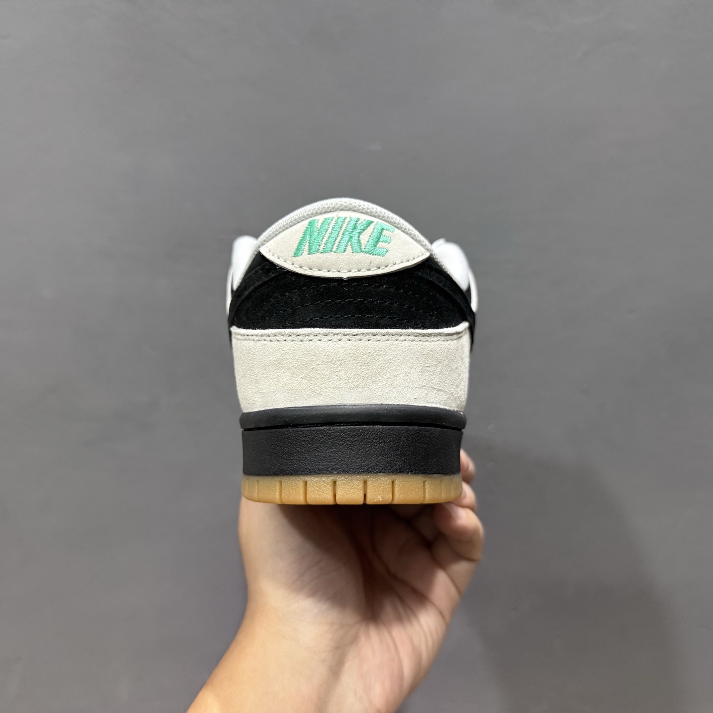 Nike Dunk SB ”Black Pigeon” 黑灰 HF3704-001 Nike Dunk SB ”Black Pigeon” 黑灰 HF3704-001