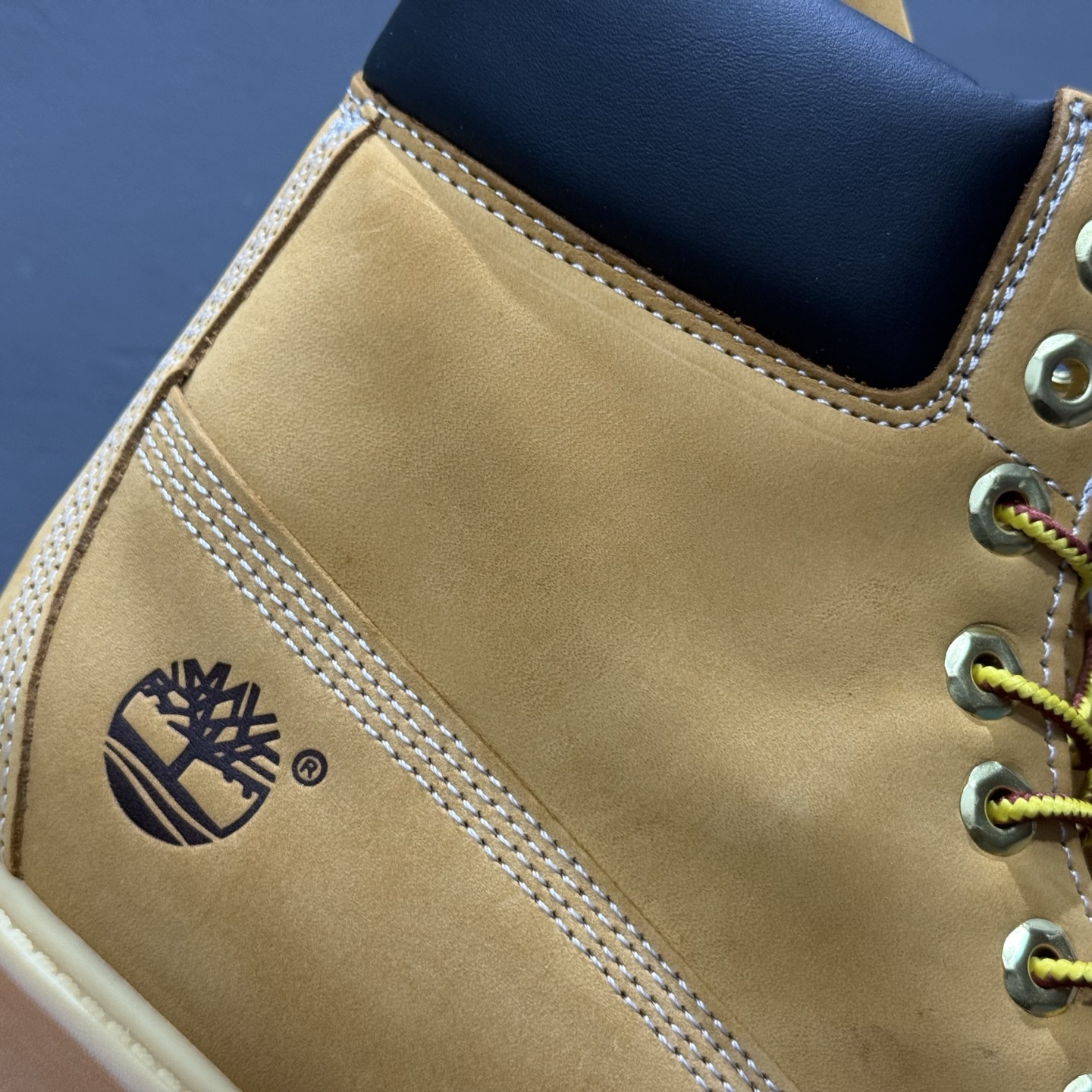 280 广东中山版添柏岚Timberland踢不烂/经典款黄色高帮 女款六孔型号10361男款七孔型号10061