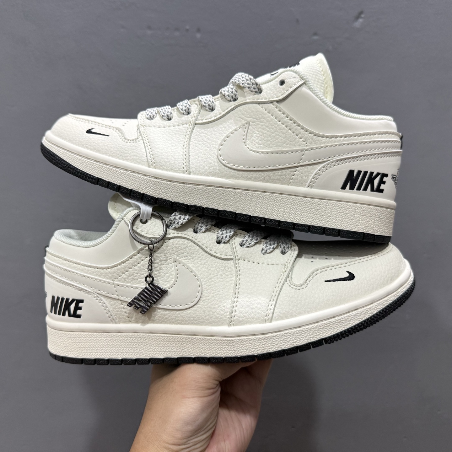 Air Jordan 1 Low AJ1 乔1 经典黑 高端定制 低帮复古篮球鞋 XX3168-219