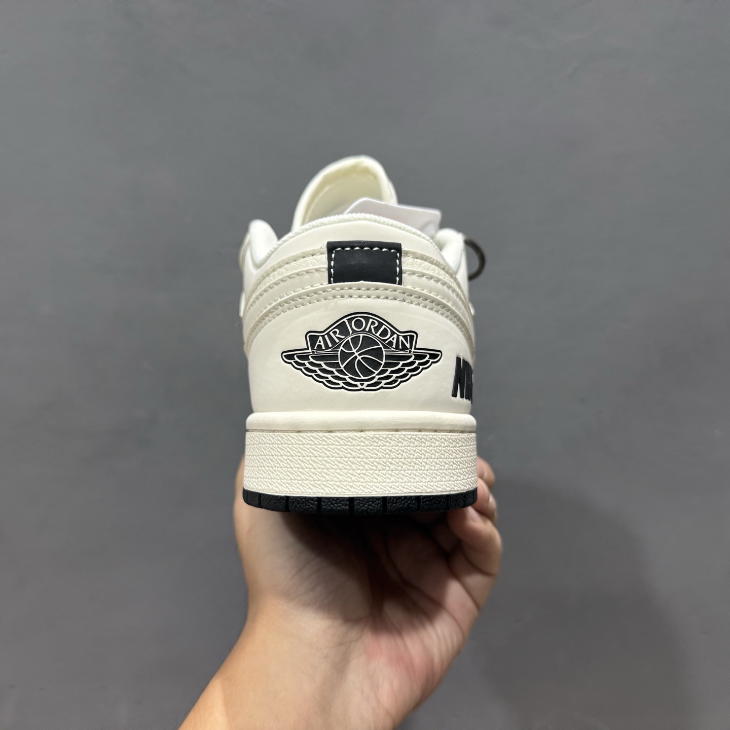 Air Jordan 1 Low AJ1 乔1 经典黑 高端定制 低帮复古篮球鞋 XX3168-219