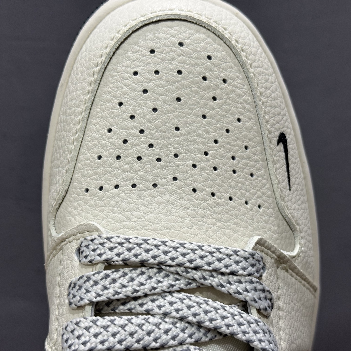 Air Jordan 1 Low AJ1 乔1 经典黑 高端定制 低帮复古篮球鞋 XX3168-219