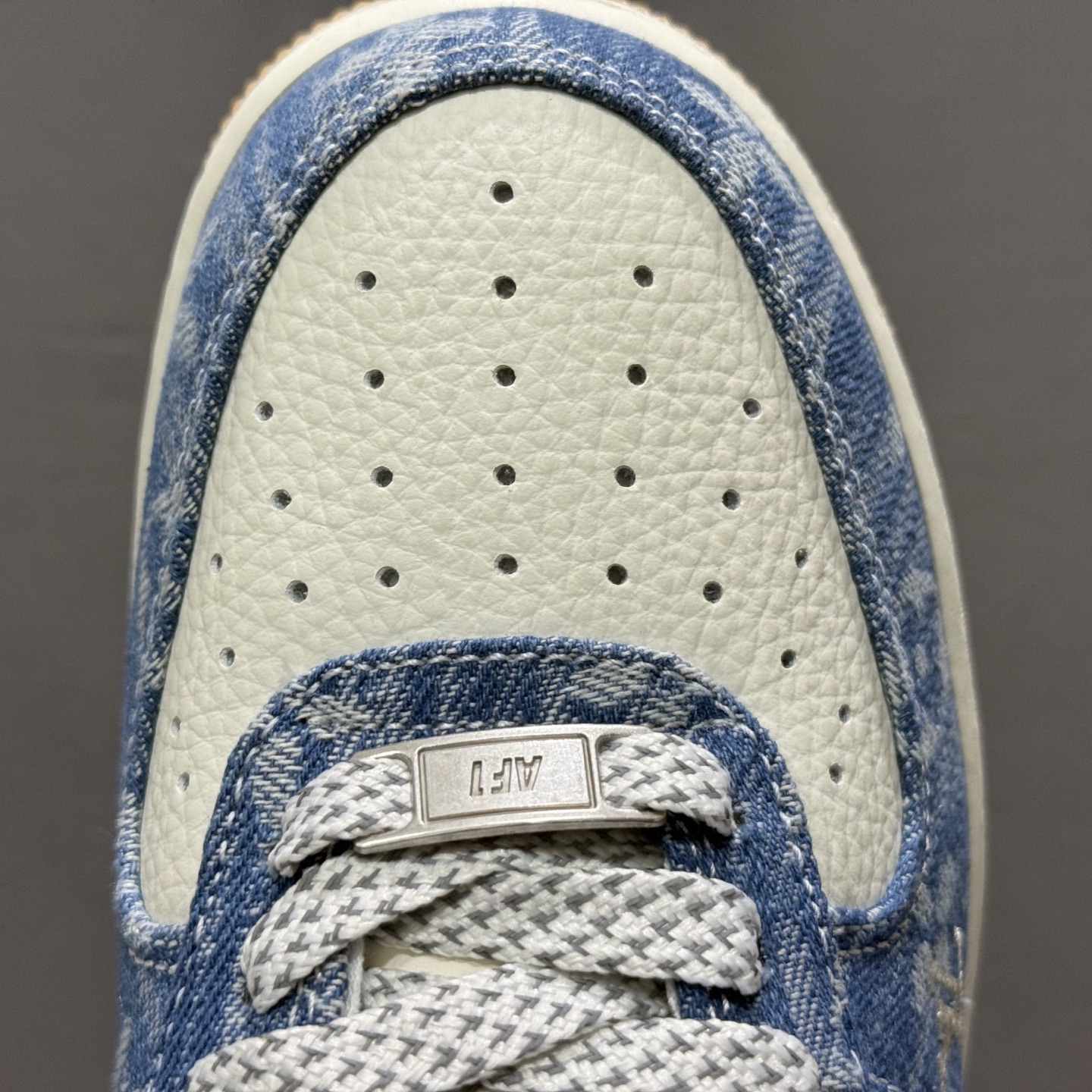 Nike Air Force 1'07 Low LV联名 白牛仔蓝 空军一号低帮休闲板鞋 YF9511-815