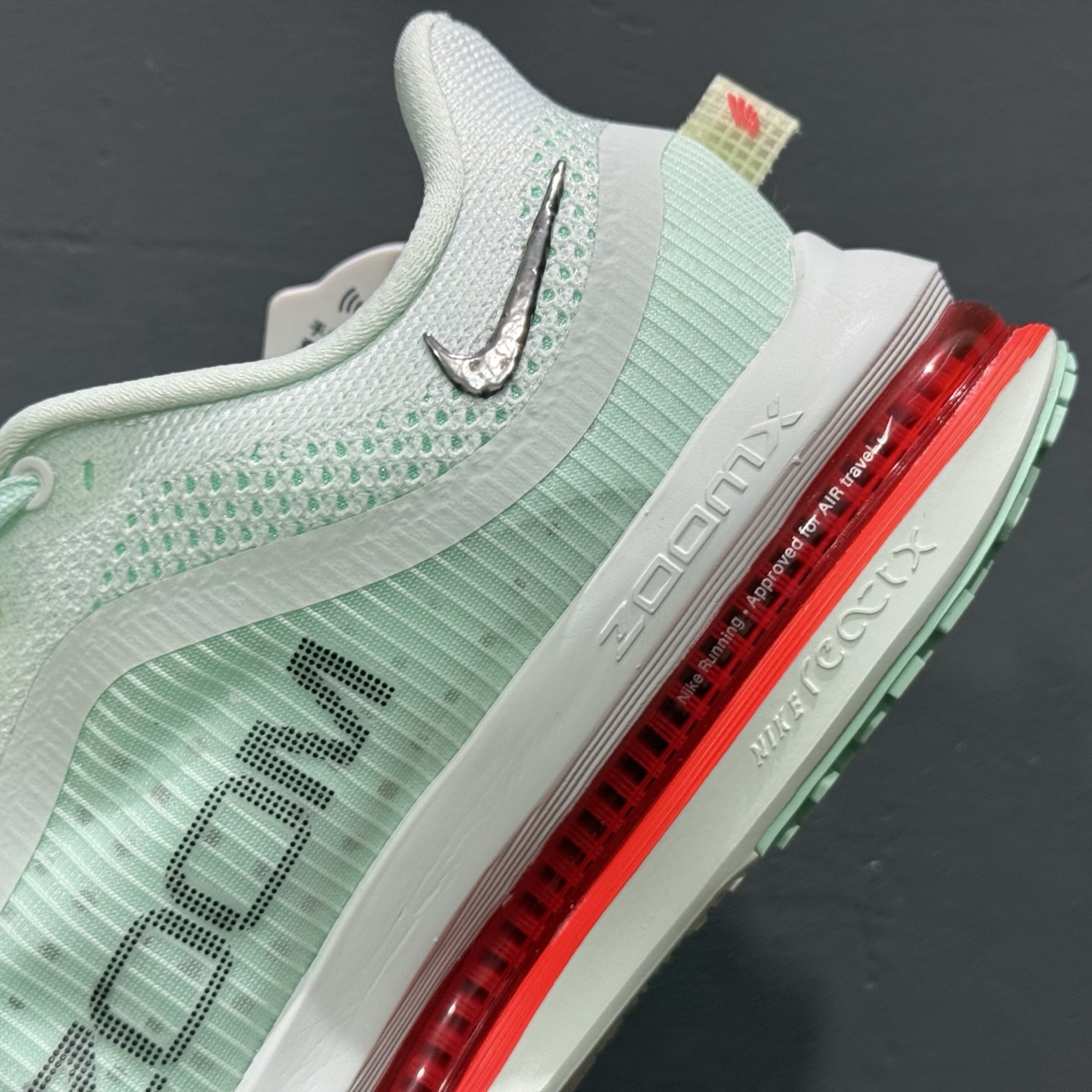 Nike Air Zoom Pegasus Premium 耐克 新款气垫缓震休闲跑步鞋 HQ2592-301