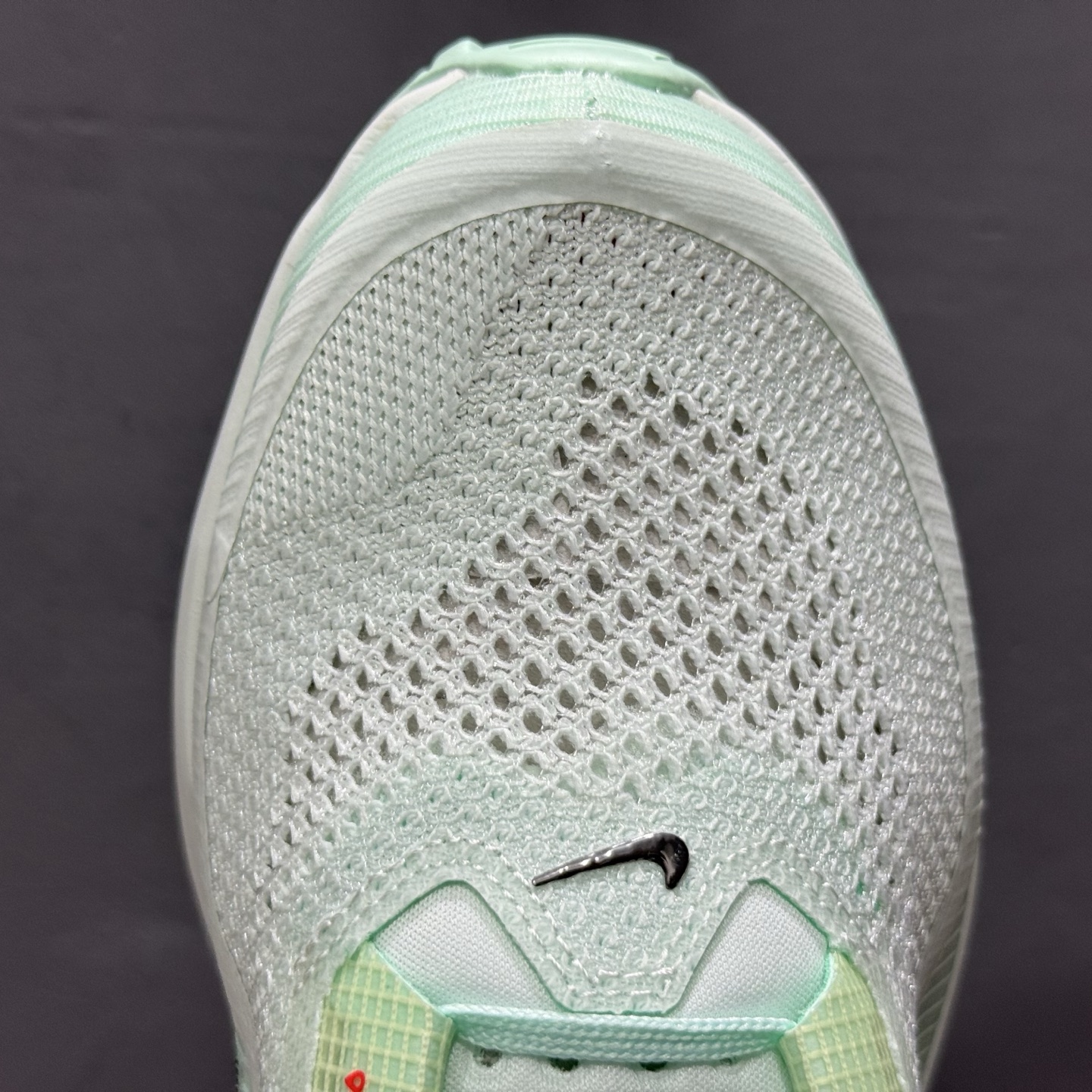 Nike Air Zoom Pegasus Premium 耐克 新款气垫缓震休闲跑步鞋 HQ2592-301