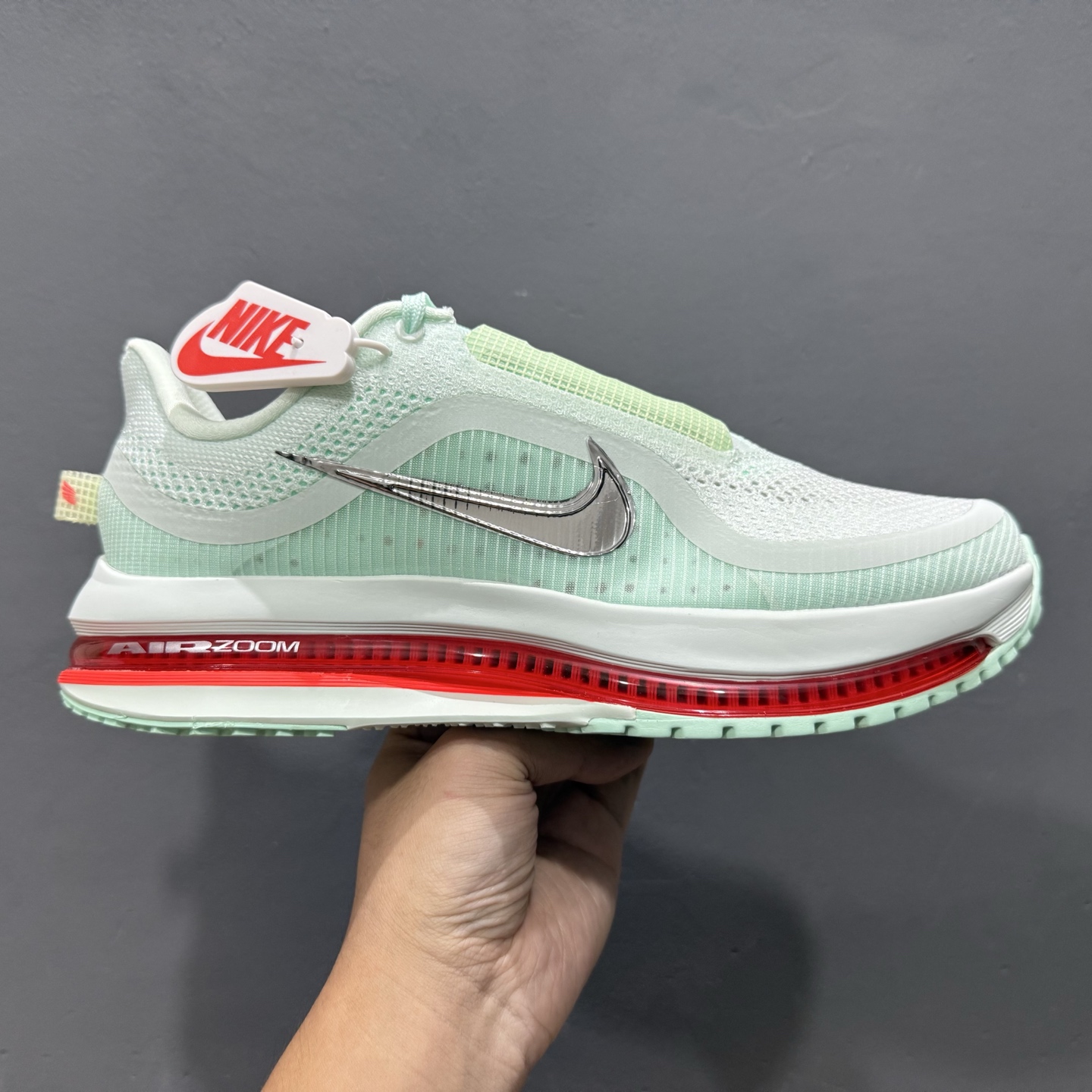 Nike Air Zoom Pegasus Premium 耐克 新款气垫缓震休闲跑步鞋 HQ2592-301