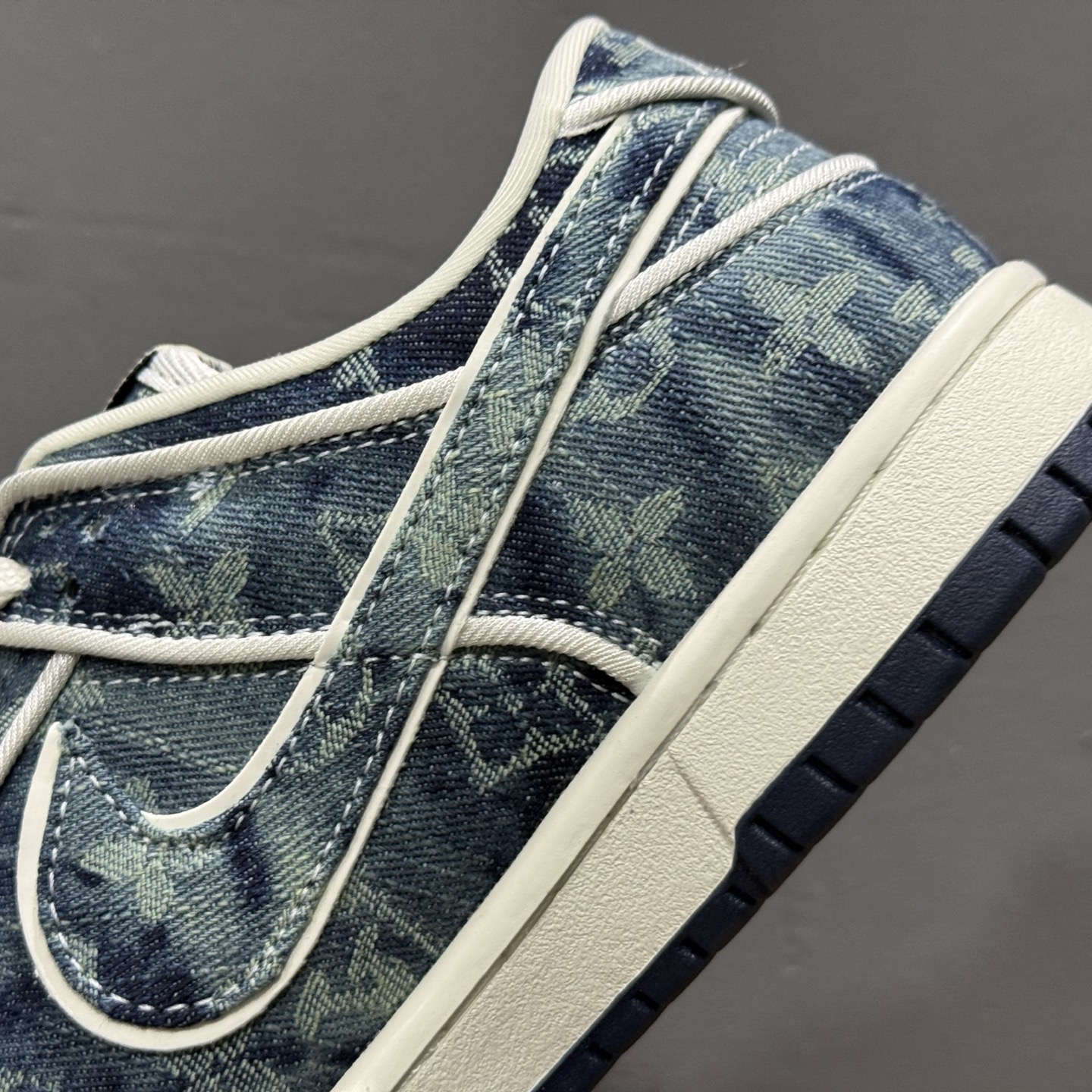 Nike SB Dunk Low LV联名 青蓝牛仔 高端定制 低帮休闲板鞋 SC0601-466
