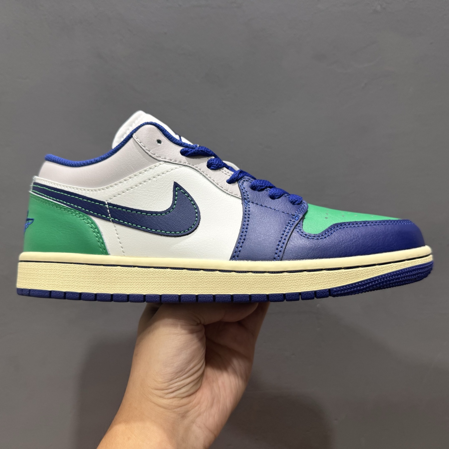240 原装裸鞋级 市面最高工艺产物 Air Jordan 1 Low白绿蓝 553558-147