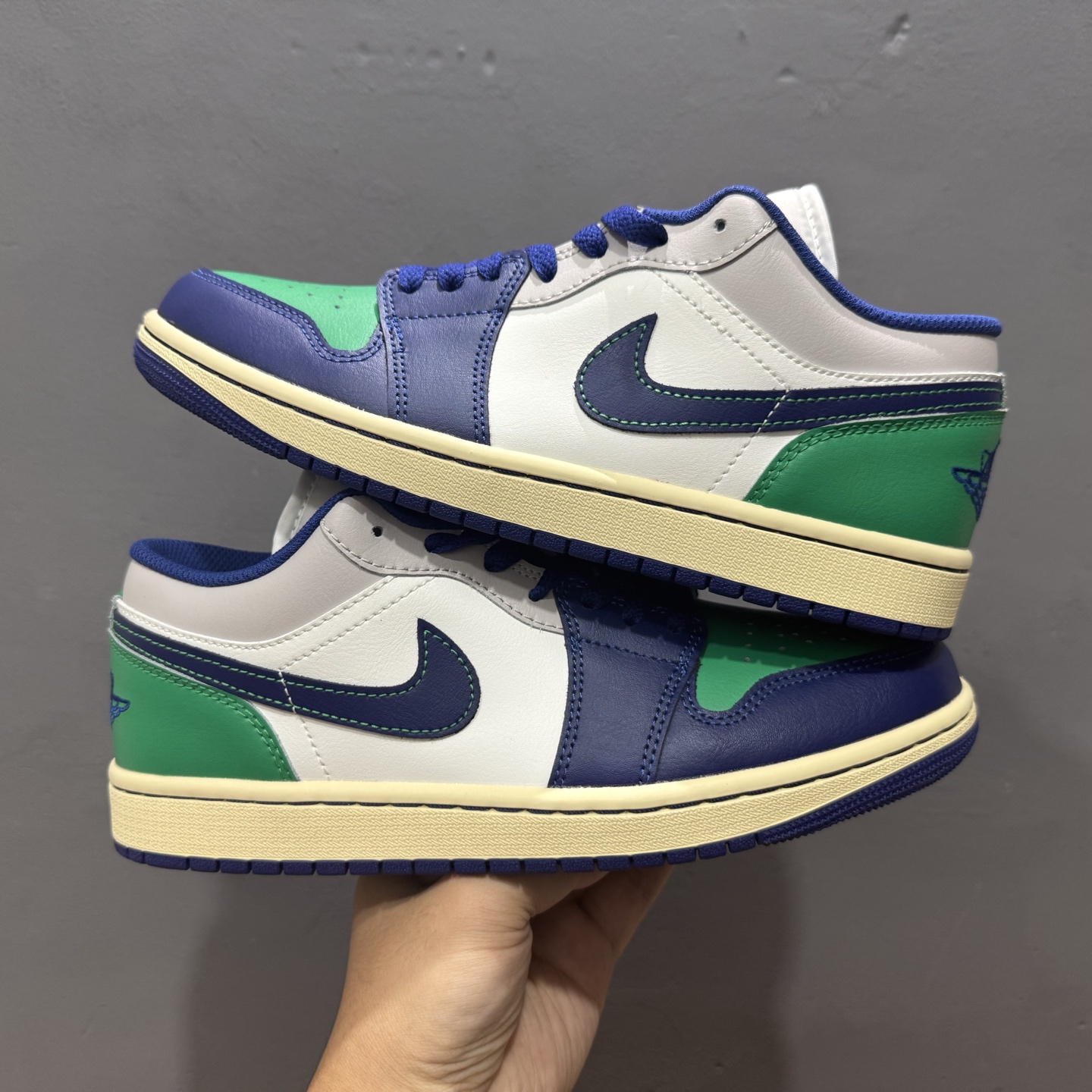 240 原装裸鞋级 市面最高工艺产物 Air Jordan 1 Low白绿蓝 553558-147
