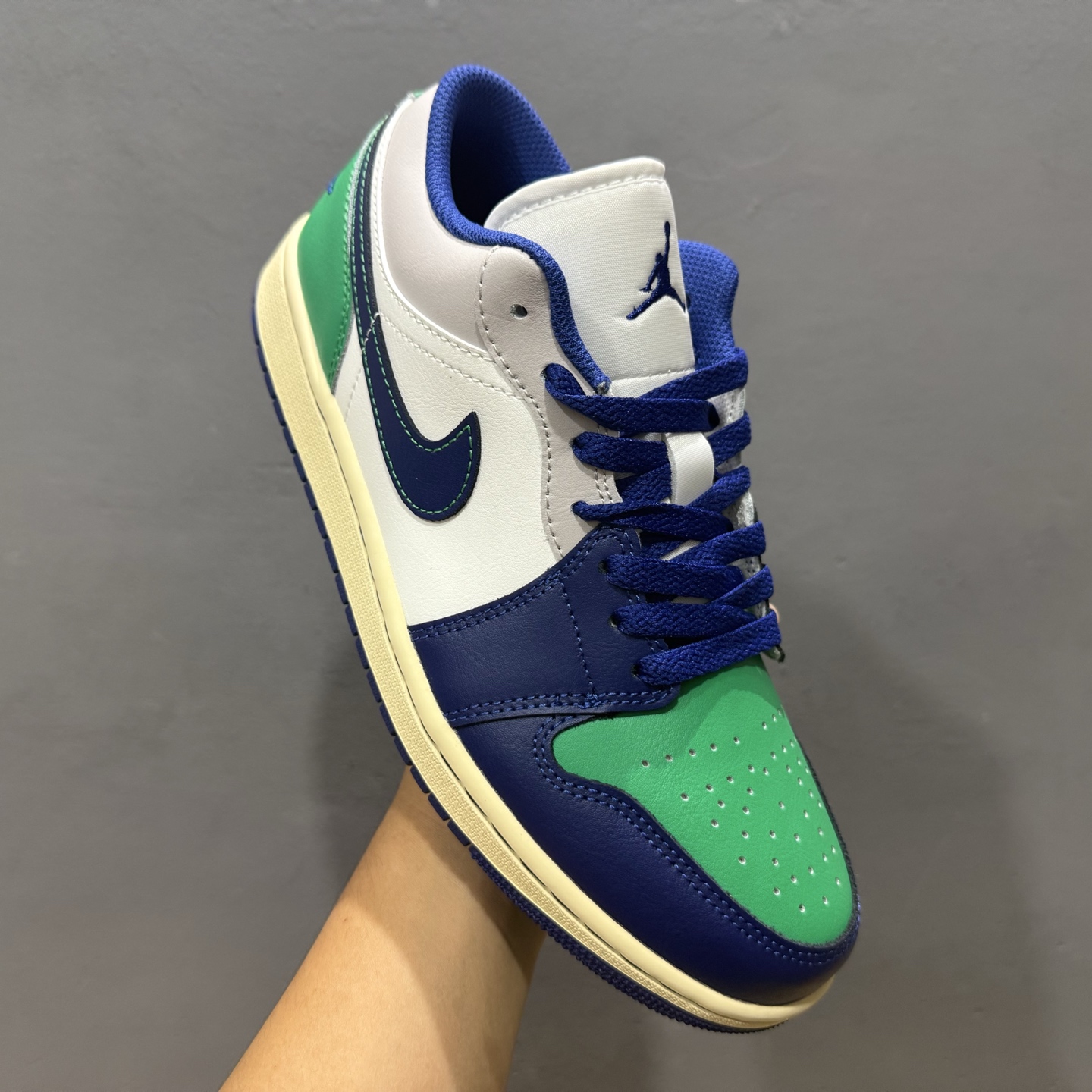 240 原装裸鞋级 市面最高工艺产物 Air Jordan 1 Low白绿蓝 553558-147