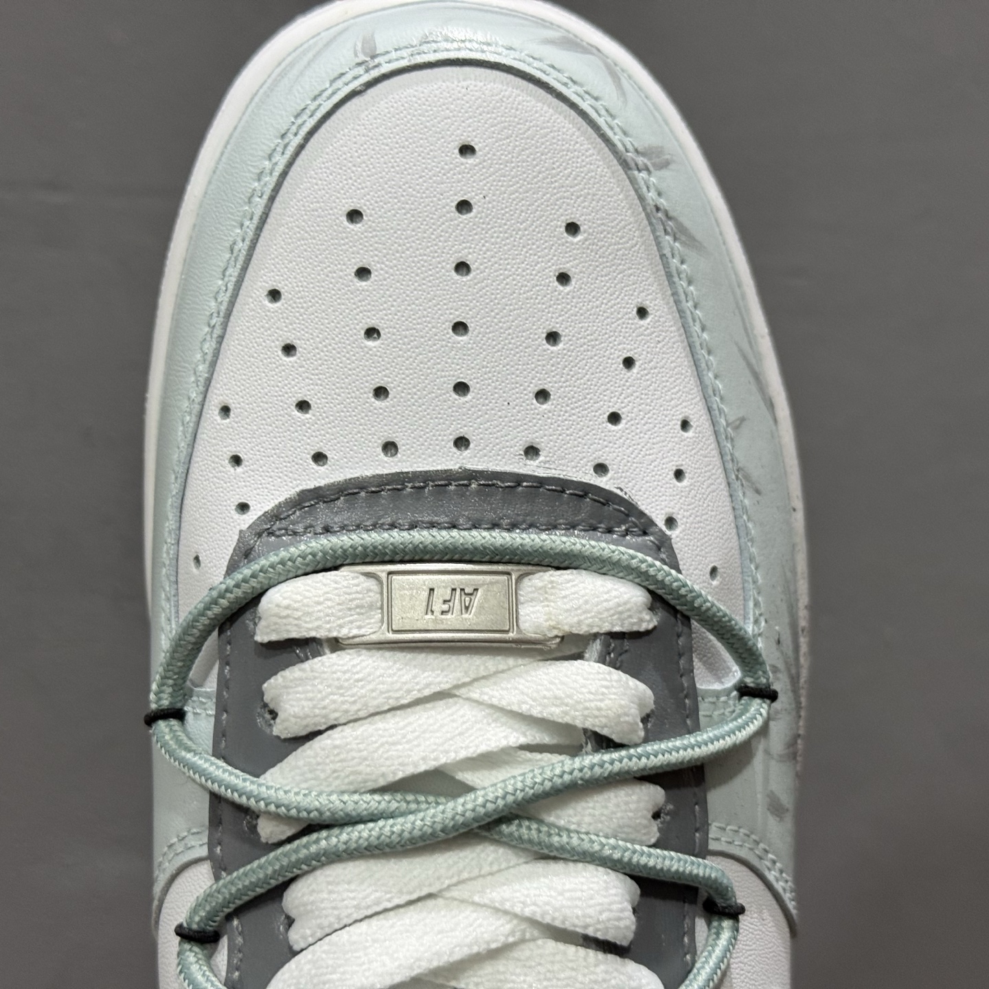 Nike Air Force 1 Low 手绘涂鸦 灰调纪元 LJ8822-202