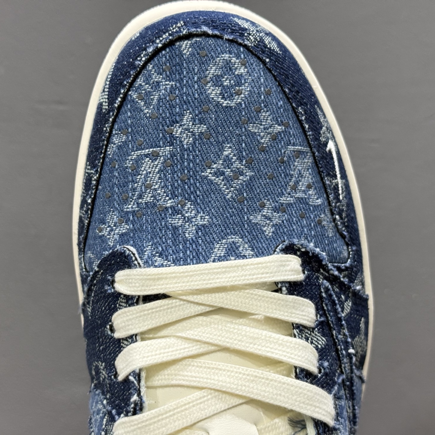 Louis Vuitton x Air Jordan 1 Low 水洗牛仔深蓝印花 XD0798-312
