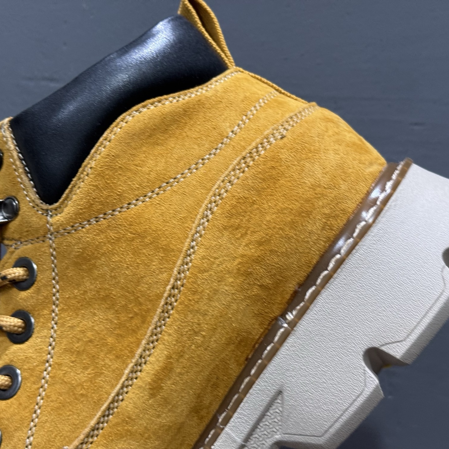 280 UGG Tasman Weather Hybrid 塔斯曼混合系列中帮轻量休闲马丁靴