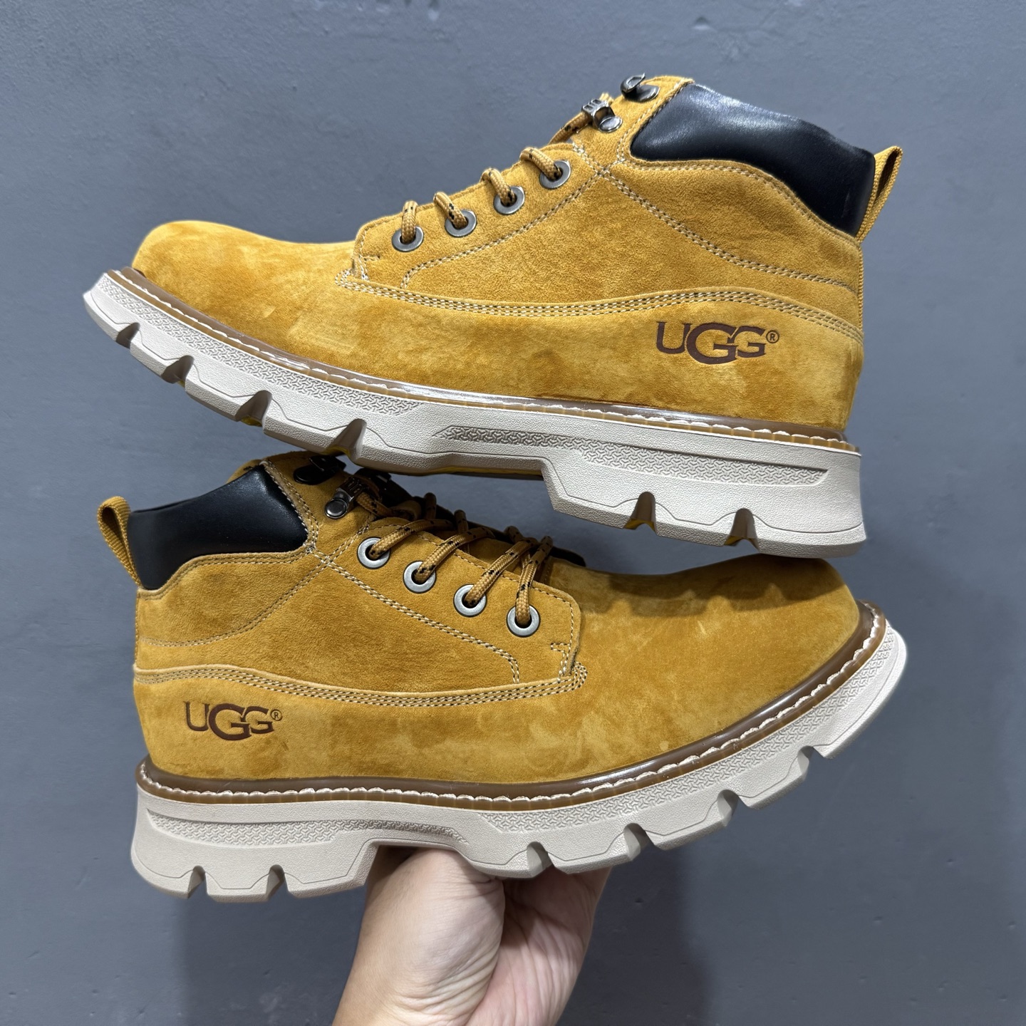 280 UGG Tasman Weather Hybrid 塔斯曼混合系列中帮轻量休闲马丁靴