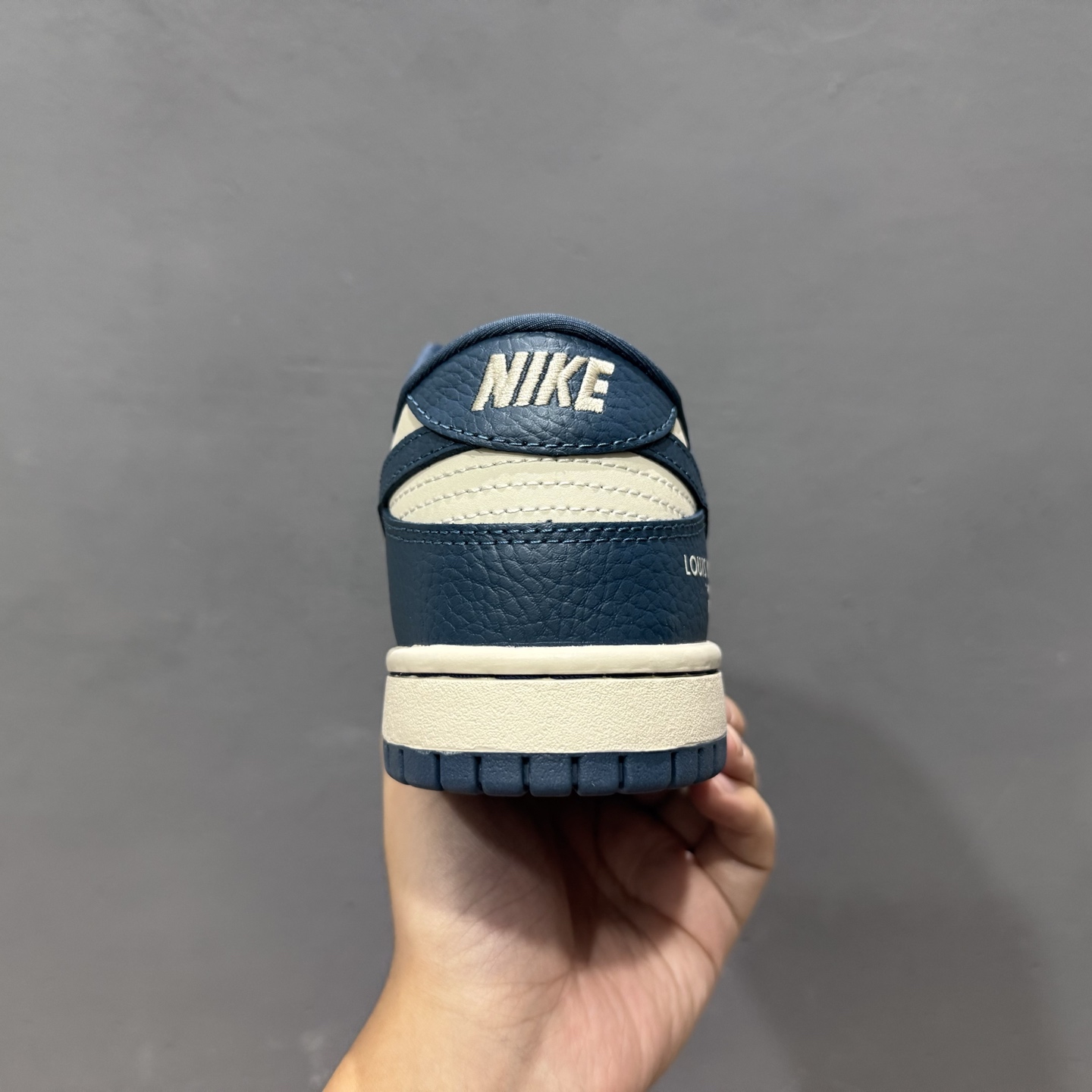 Nike SB Dunk Low LV联名 奶灰深蓝 高端定制 低帮休闲板鞋 SC0601-477