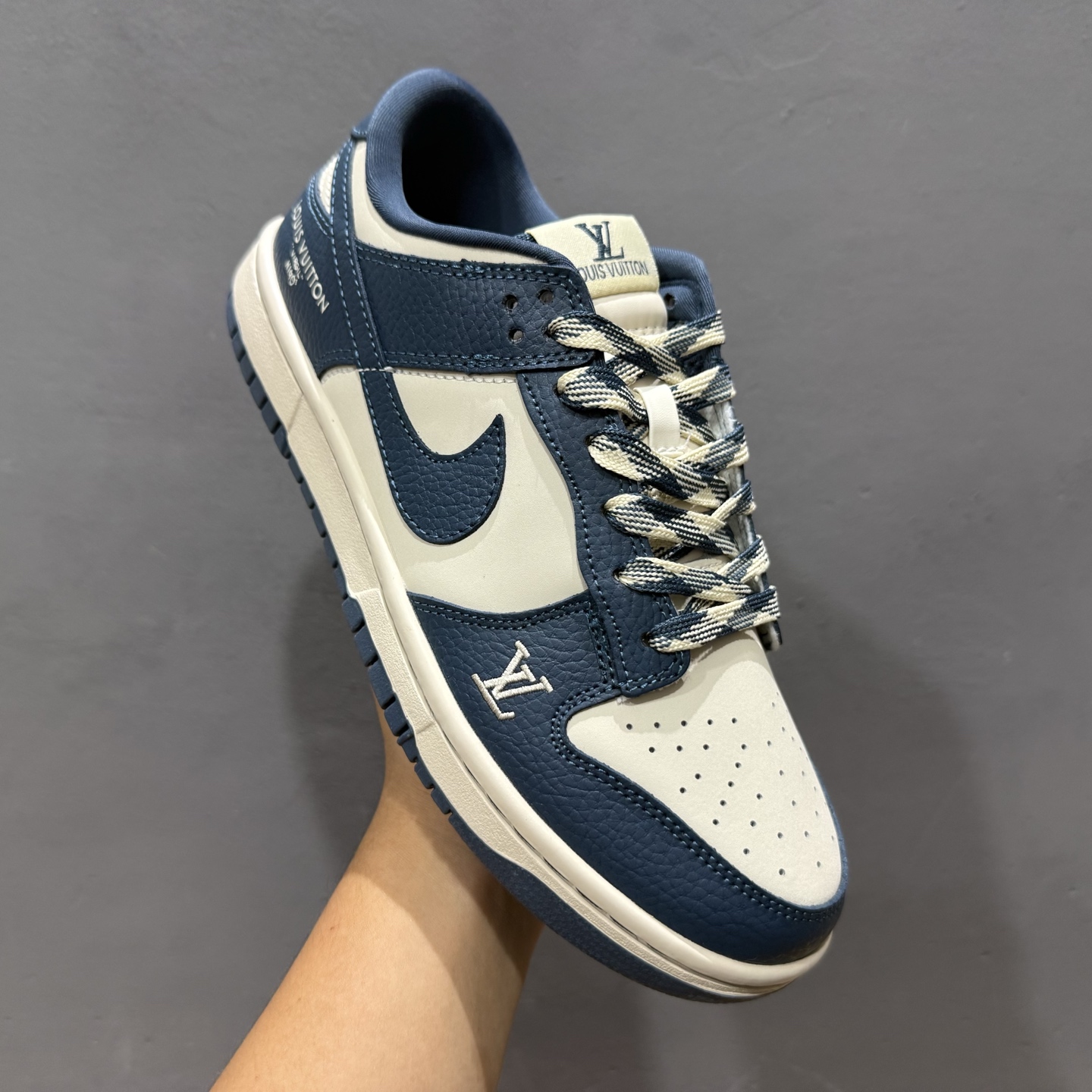 Nike SB Dunk Low LV联名 奶灰深蓝 高端定制 低帮休闲板鞋 SC0601-477
