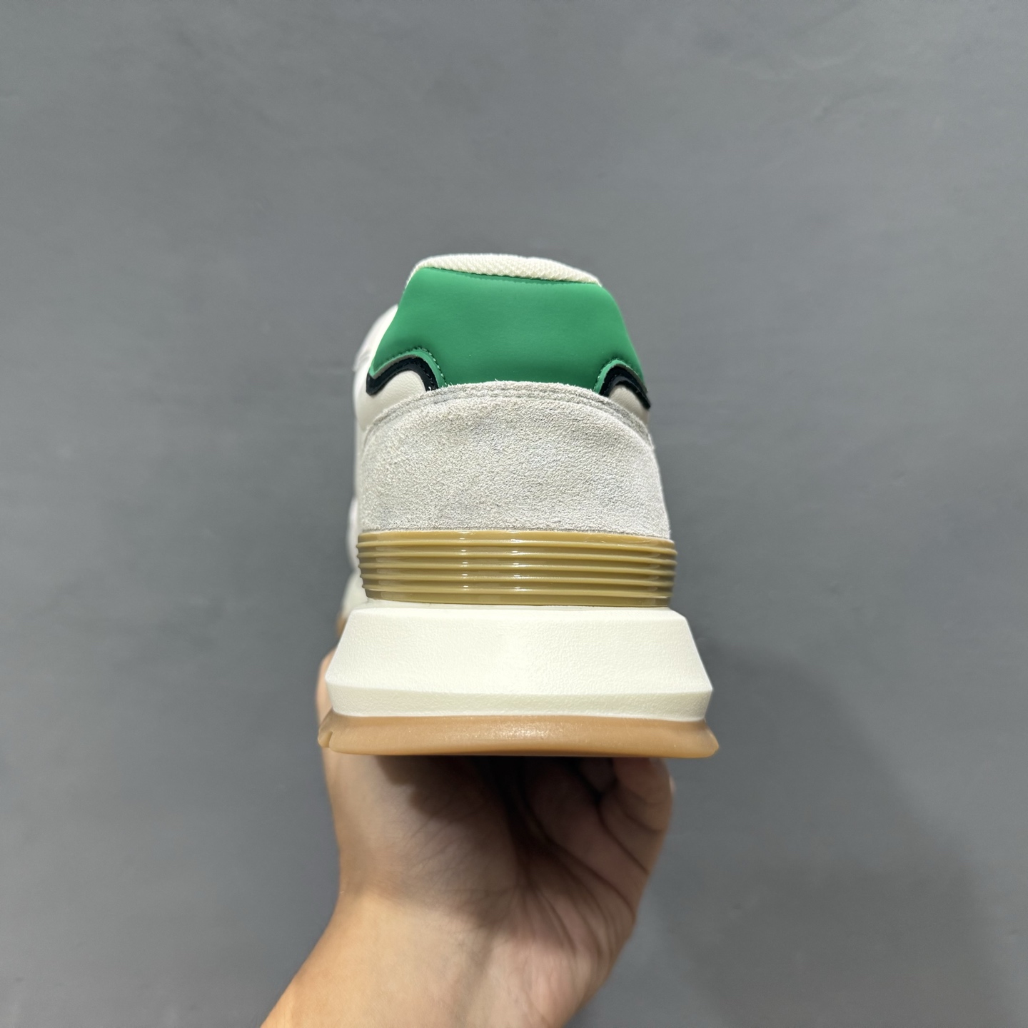 380 新货Valentino华伦天奴男鞋 舒适系带跑鞋低帮生活运动休闲鞋