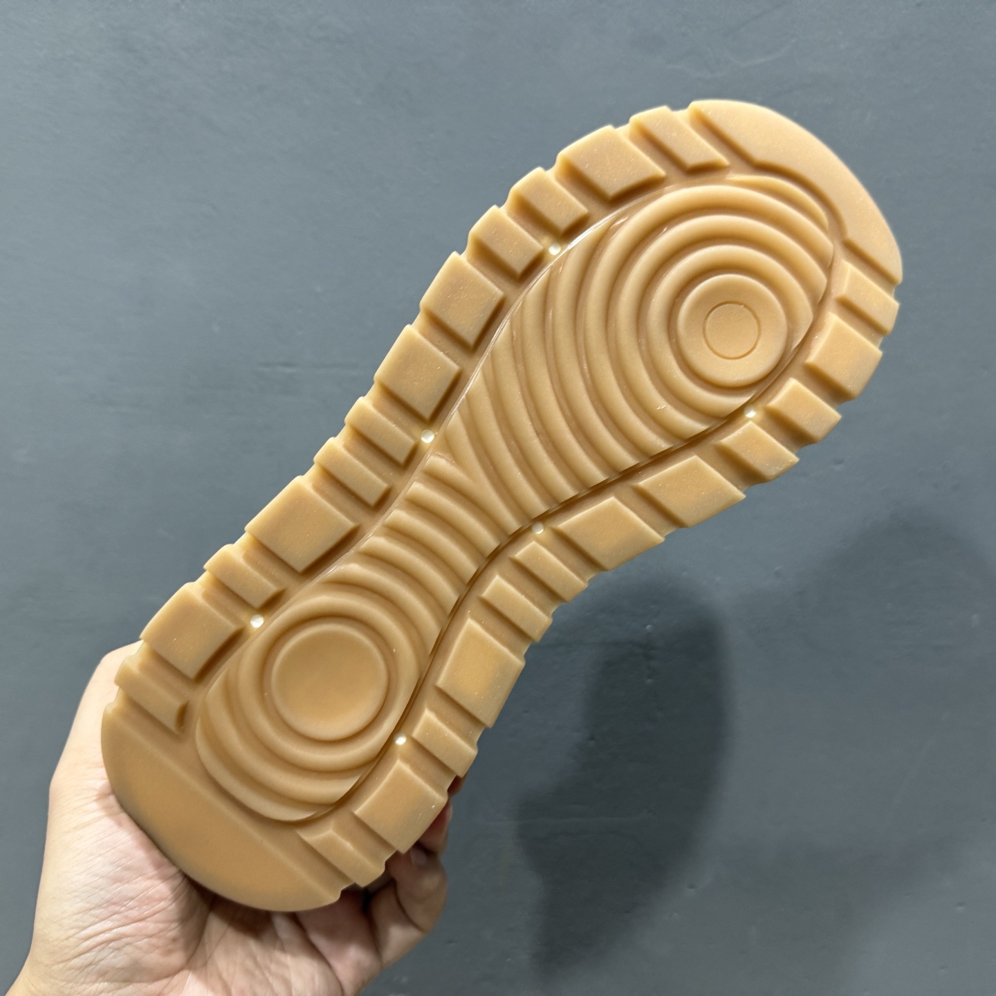 380 新货Valentino华伦天奴男鞋 舒适系带跑鞋低帮生活运动休闲鞋