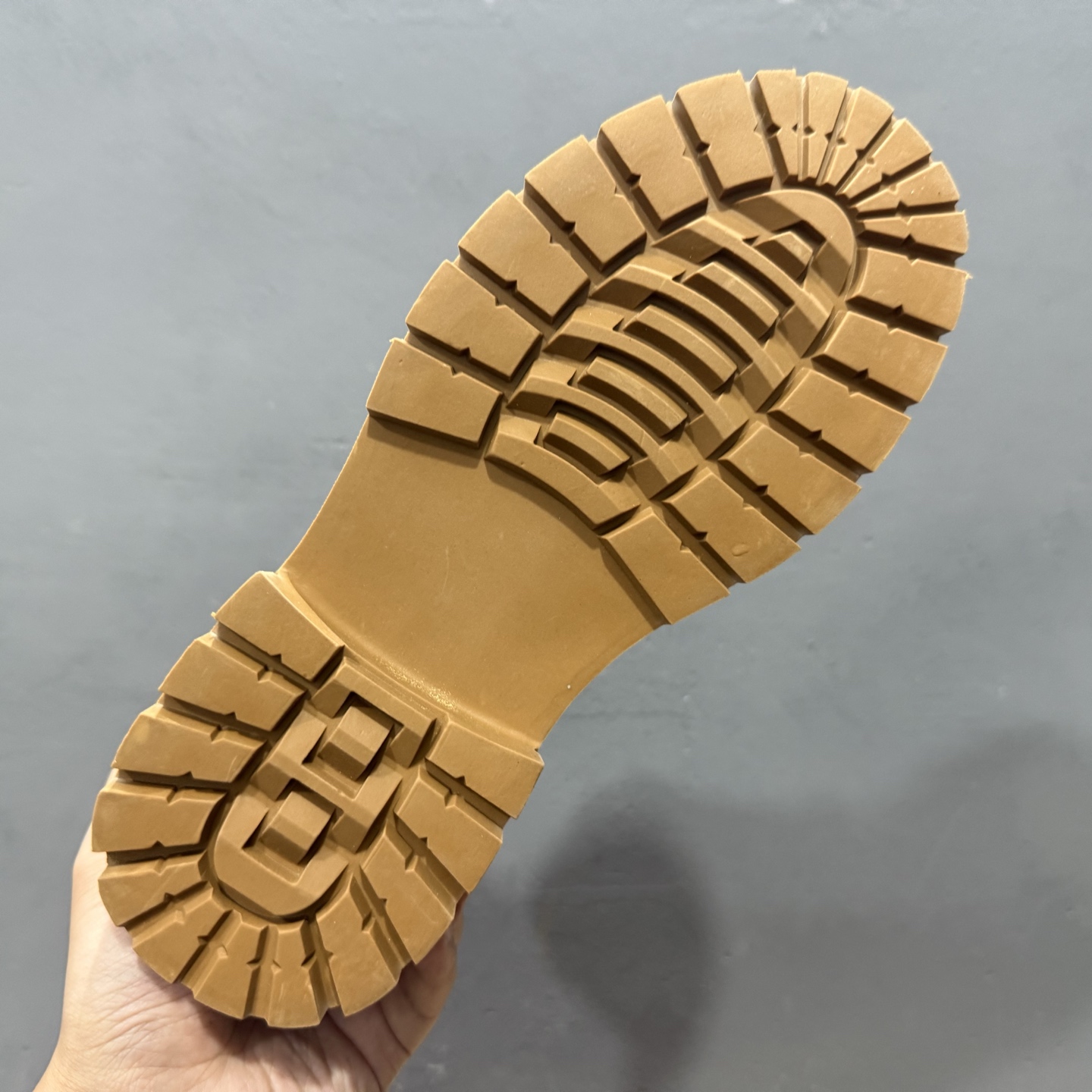 280 UGG Tasman Weather Hybrid 塔斯曼混合系列中帮轻量休闲马丁靴