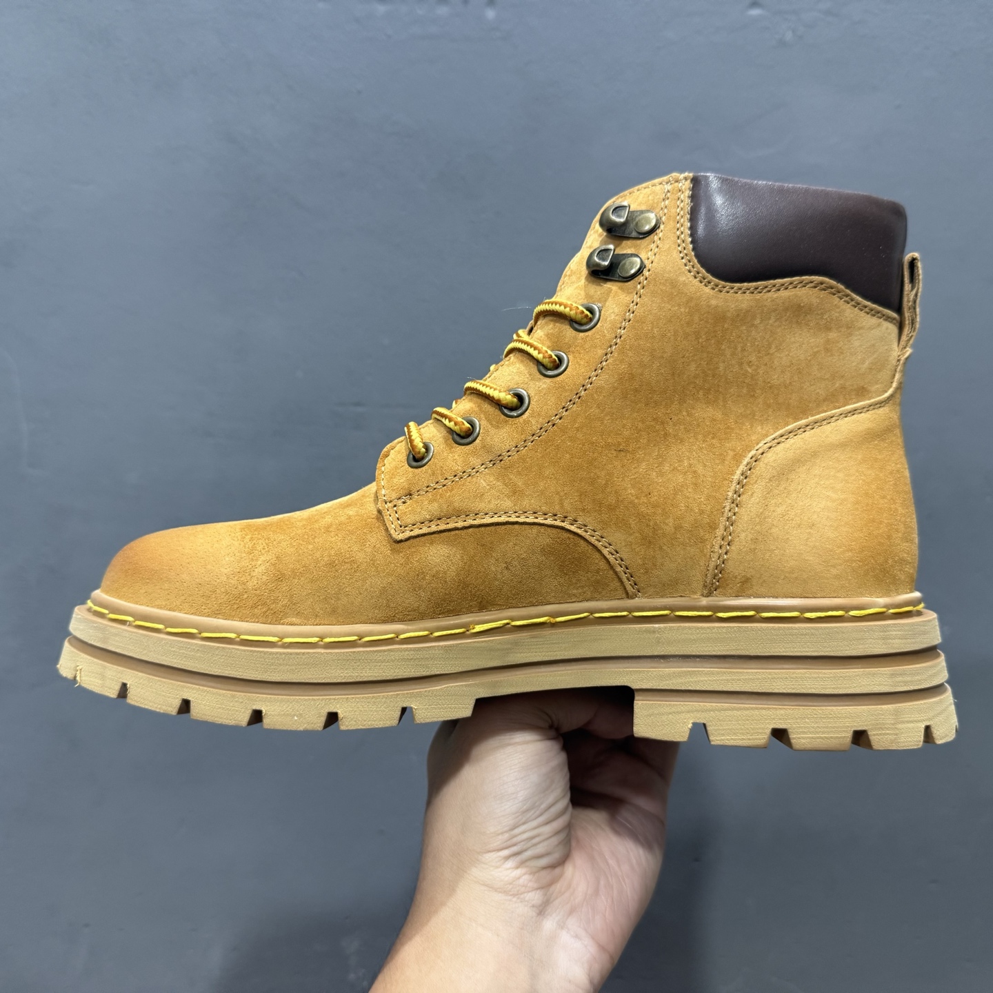 280 UGG Tasman Weather Hybrid 塔斯曼混合系列中帮轻量休闲马丁靴