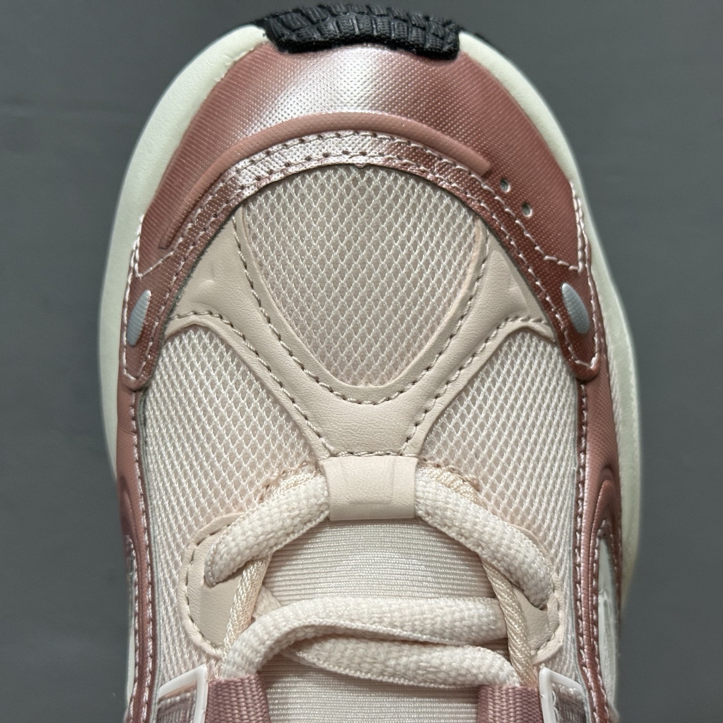 Ad Adizero Evo SL M 阿迪超轻透气缓震跑鞋 IE5842