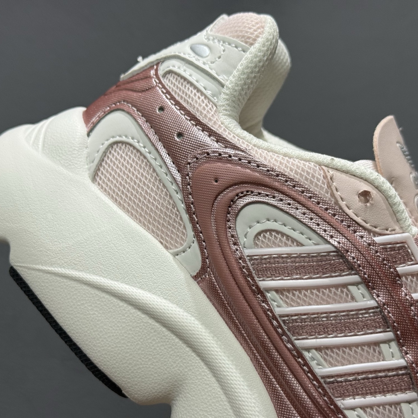 Ad Adizero Evo SL M 阿迪超轻透气缓震跑鞋 IE5842