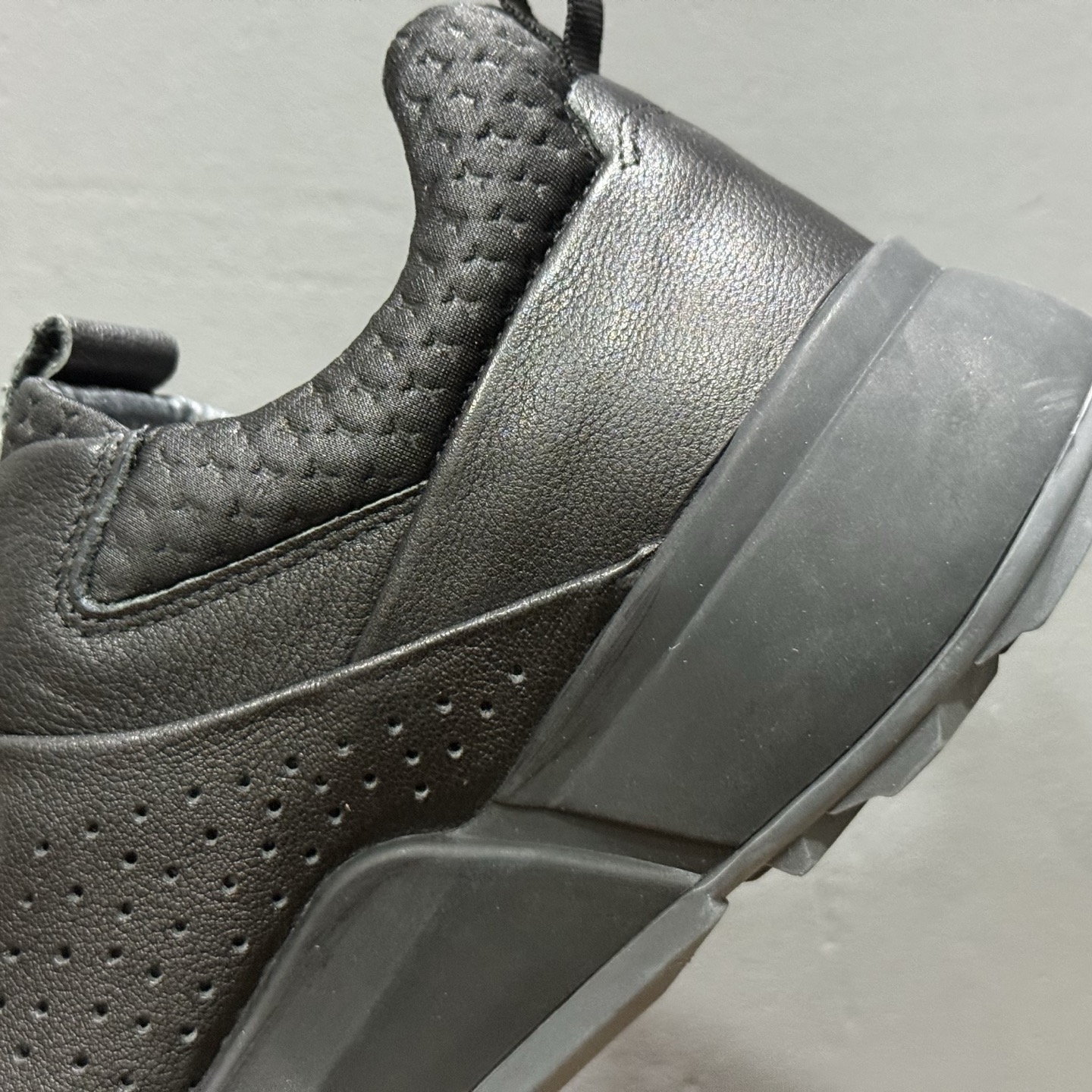 280 独家实拍ECCO爱步 小红书爆款 新款百搭休闲款 Ecco/爱步男士户外休闲鞋透气轻质系带轻便老爹运动鞋-Chinese UA Cheap High Quatity Brand Clothes Bags handbags Sneakers wholesale wholesaler seller from China Factory suppliers Fashion Clothing Shoes best Quality Beautiful Price 280 独家实拍ECCO爱步 小红书爆款 新款百搭休闲款 Ecco/爱步男士户外休闲鞋透气轻质系带轻便老爹运动鞋