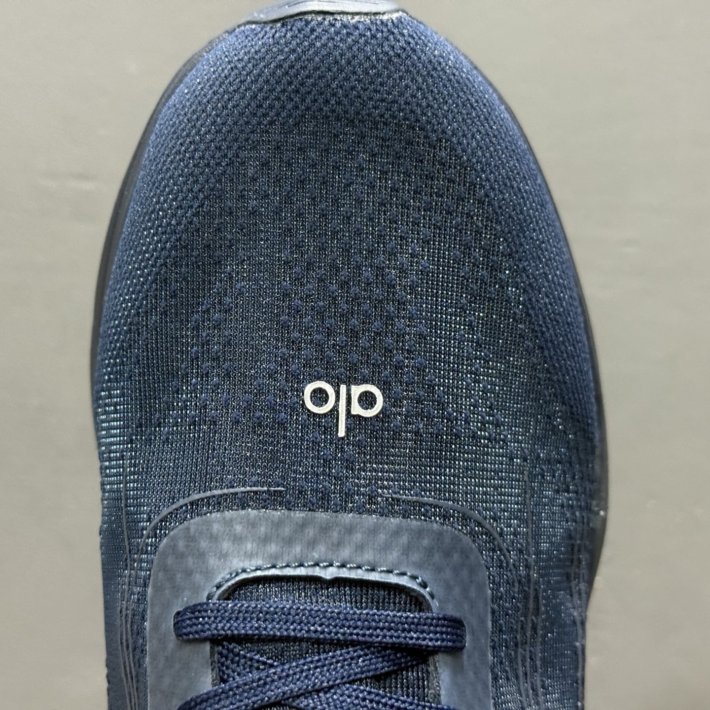 180 Alo Yoga Recovery Mode 拉布布人气单品 舒适简约防滑耐磨低帮休闲板鞋 102111