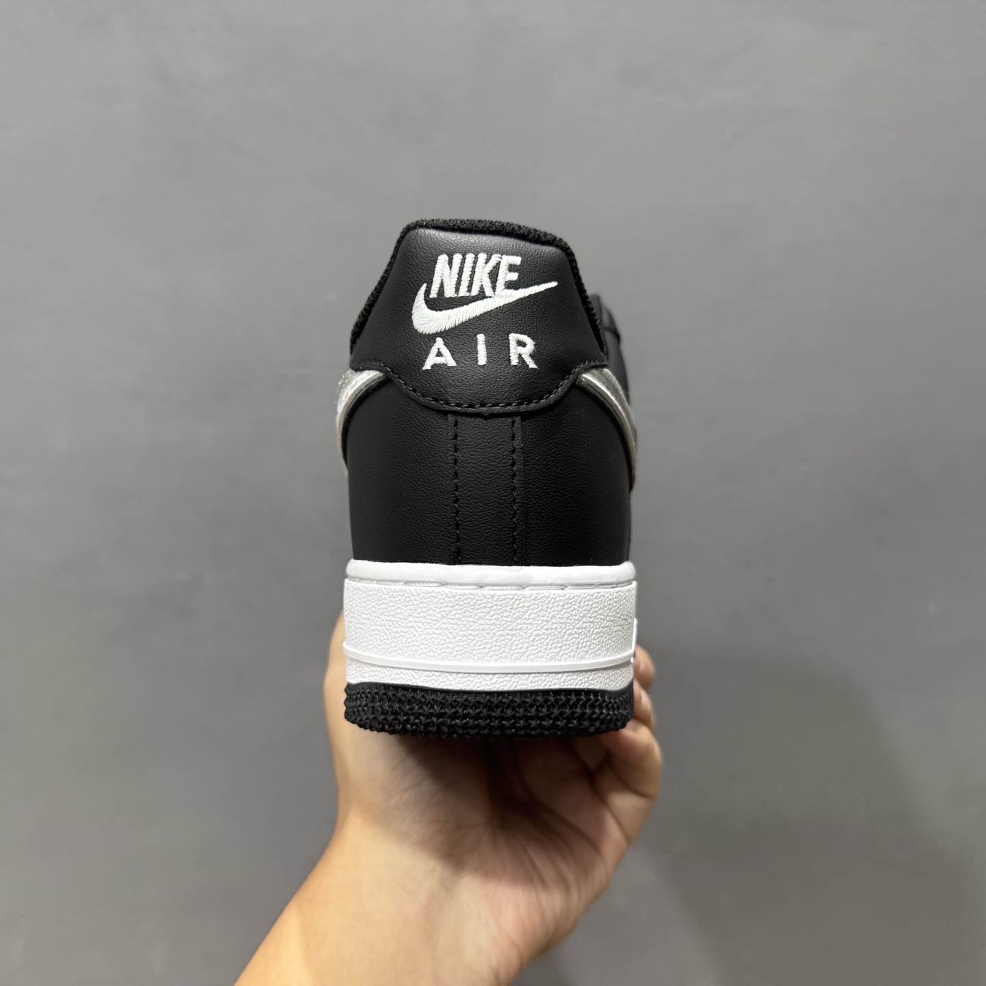 ￥260 Nike Air Force 1'07 Low 黑白裂纹 空军一号低帮休闲板鞋 ZH0316-118