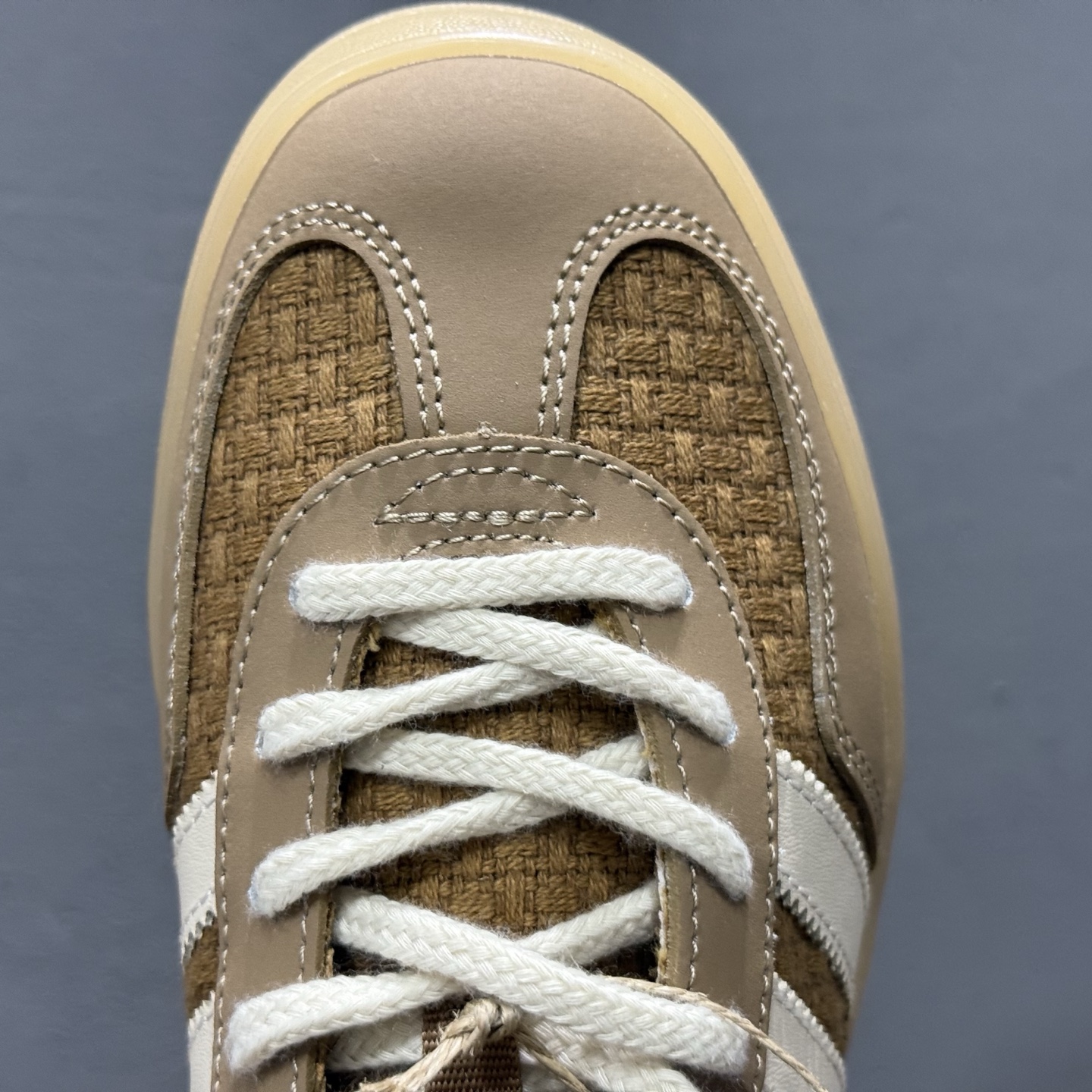 ￥150 Adidas Originals Gazelle Indoor JR8851 三叶草复古休闲防滑耐磨低帮板鞋