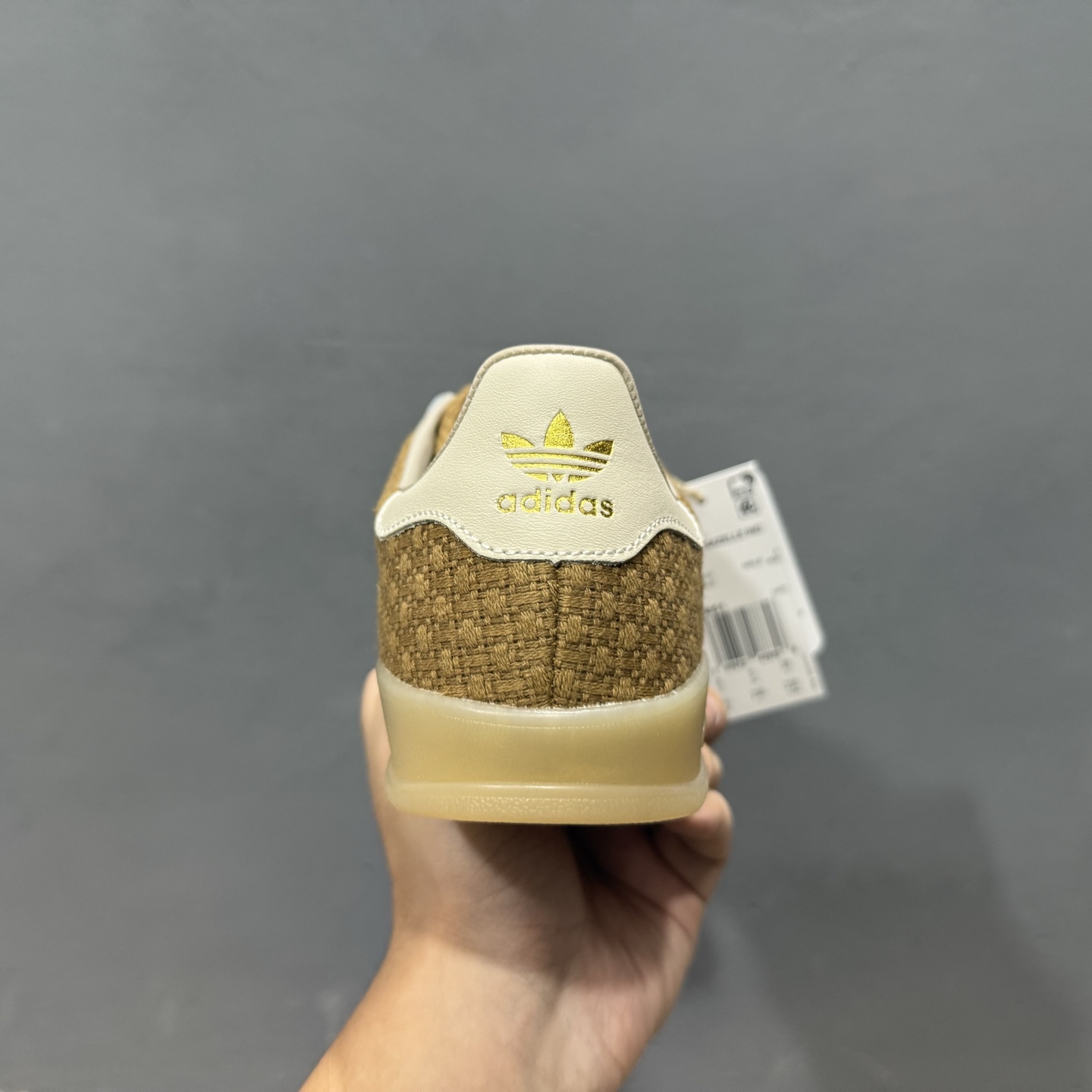 ￥150 Adidas Originals Gazelle Indoor JR8851 三叶草复古休闲防滑耐磨低帮板鞋