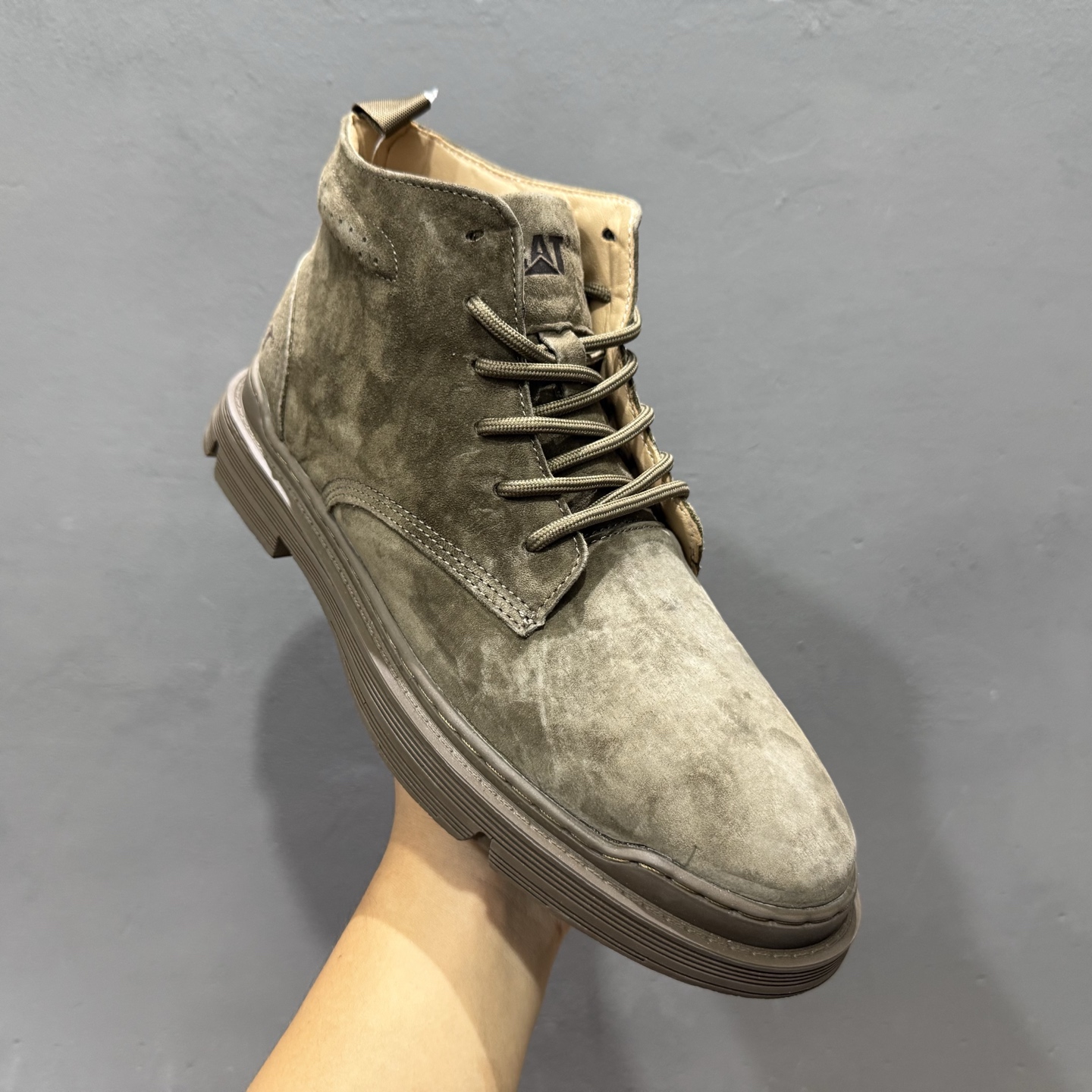 260 25年秋冬款CAT硬汉推土机品牌·卡特Tramp Hike Low款户外中邦休闲系带男鞋