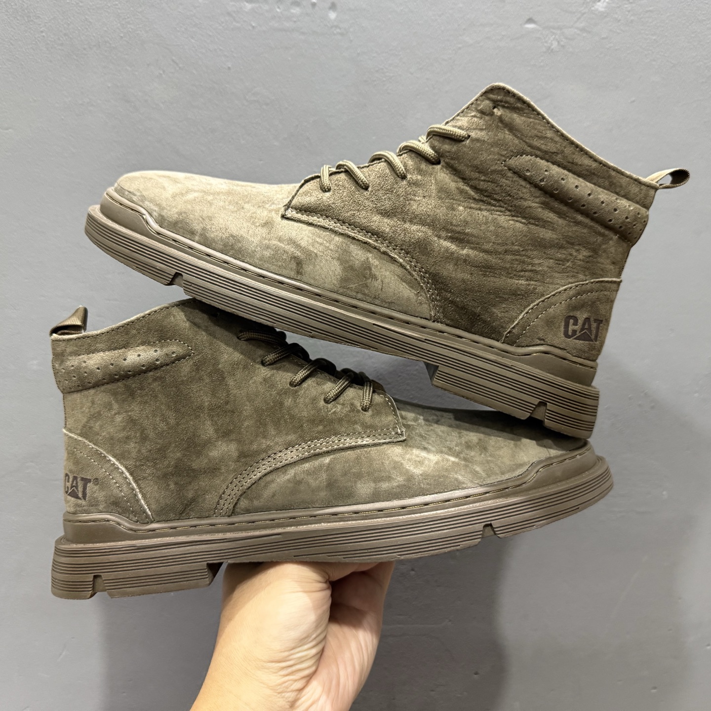 260 25年秋冬款CAT硬汉推土机品牌·卡特Tramp Hike Low款户外中邦休闲系带男鞋