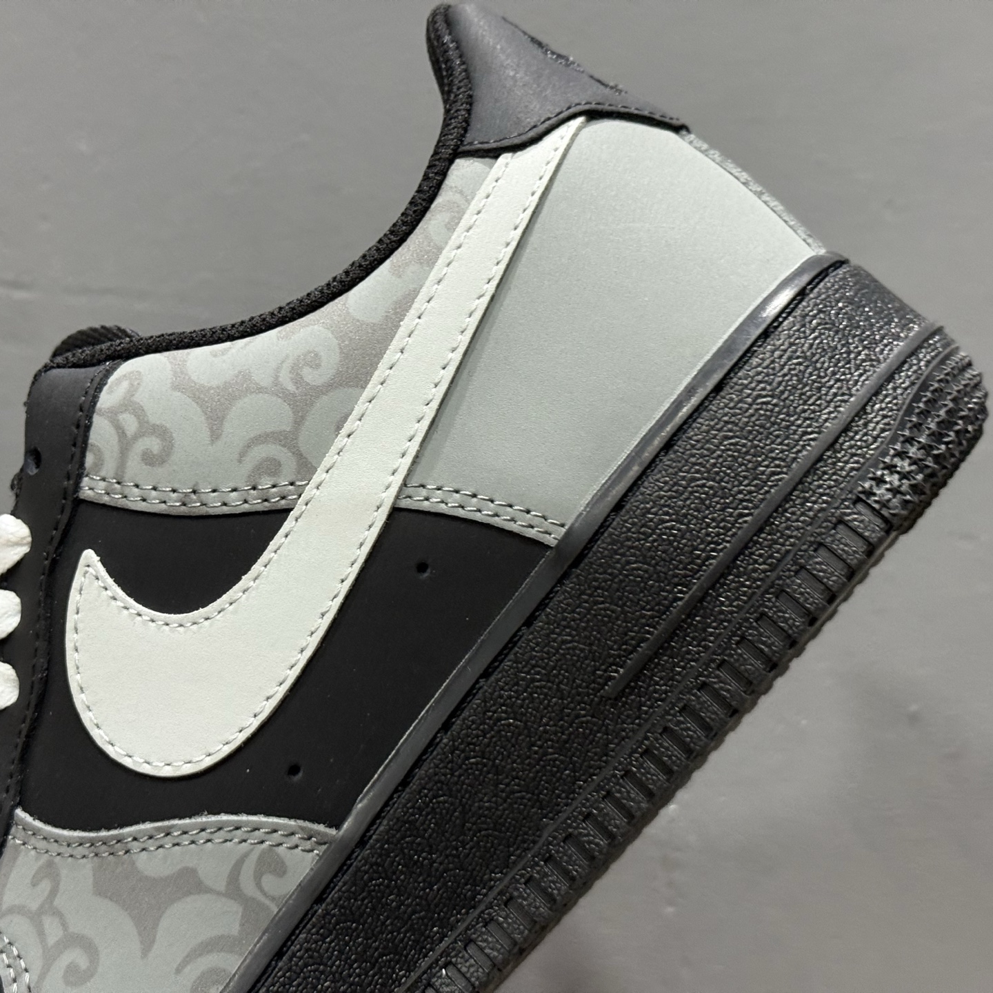 ￥260 Nike Air Force 1'07 Low 影月巡 空军一号低帮休闲板鞋 ZH0316-108