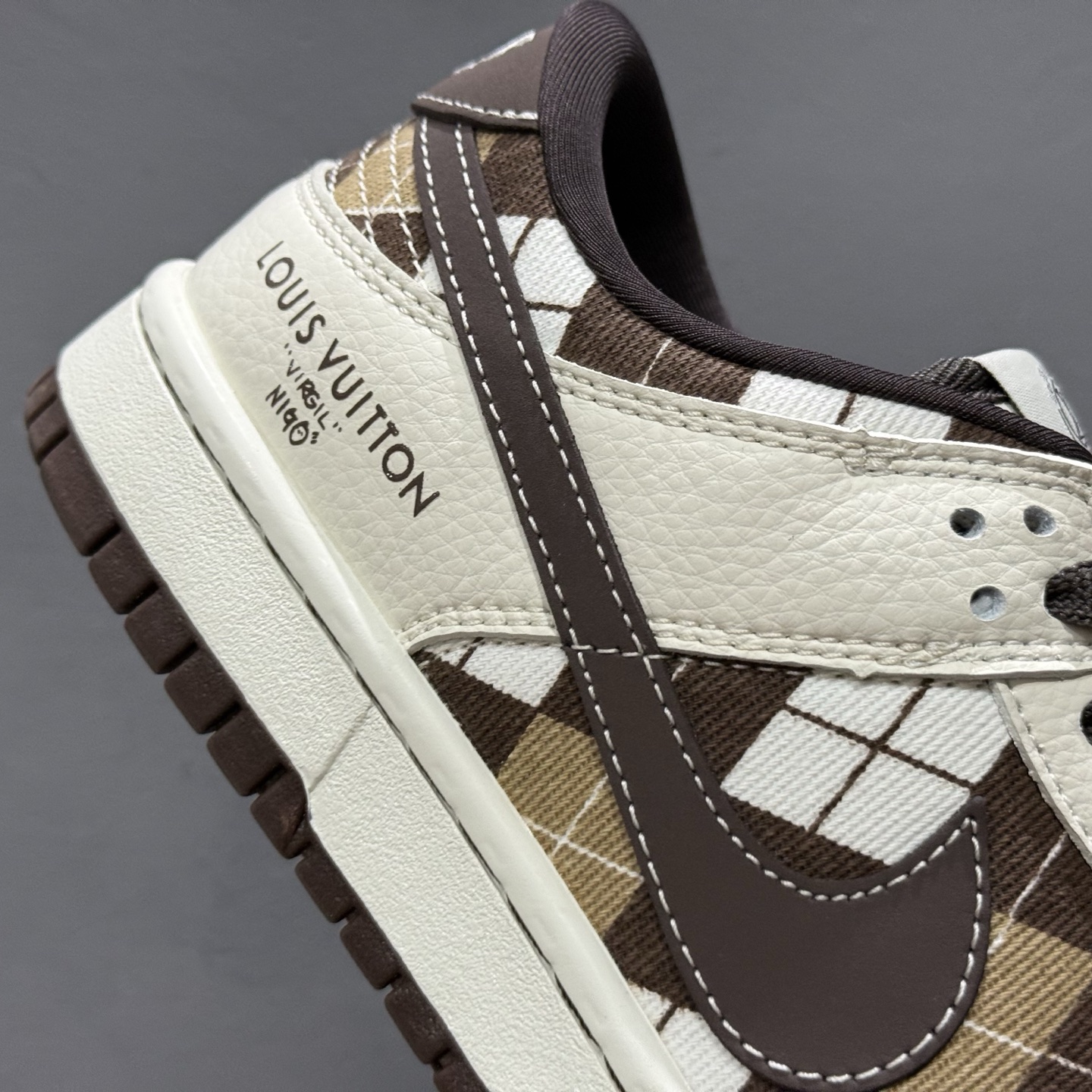 280 Louis Vuitton x Nike Dunk Low 白棕网格 SC0601-461
