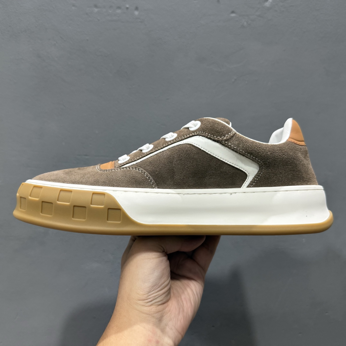 380 LOUIS VUITTON skate sneaker 2025 秋冬男士系列 Classic 牛皮革 圆头系带 低帮 生活休闲鞋