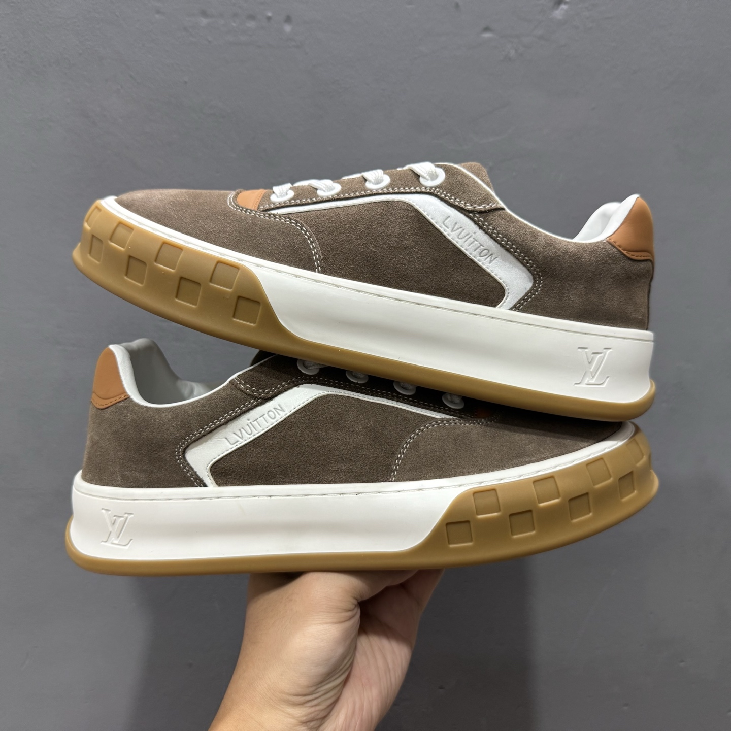 380 LOUIS VUITTON skate sneaker 2025 秋冬男士系列 Classic 牛皮革 圆头系带 低帮 生活休闲鞋