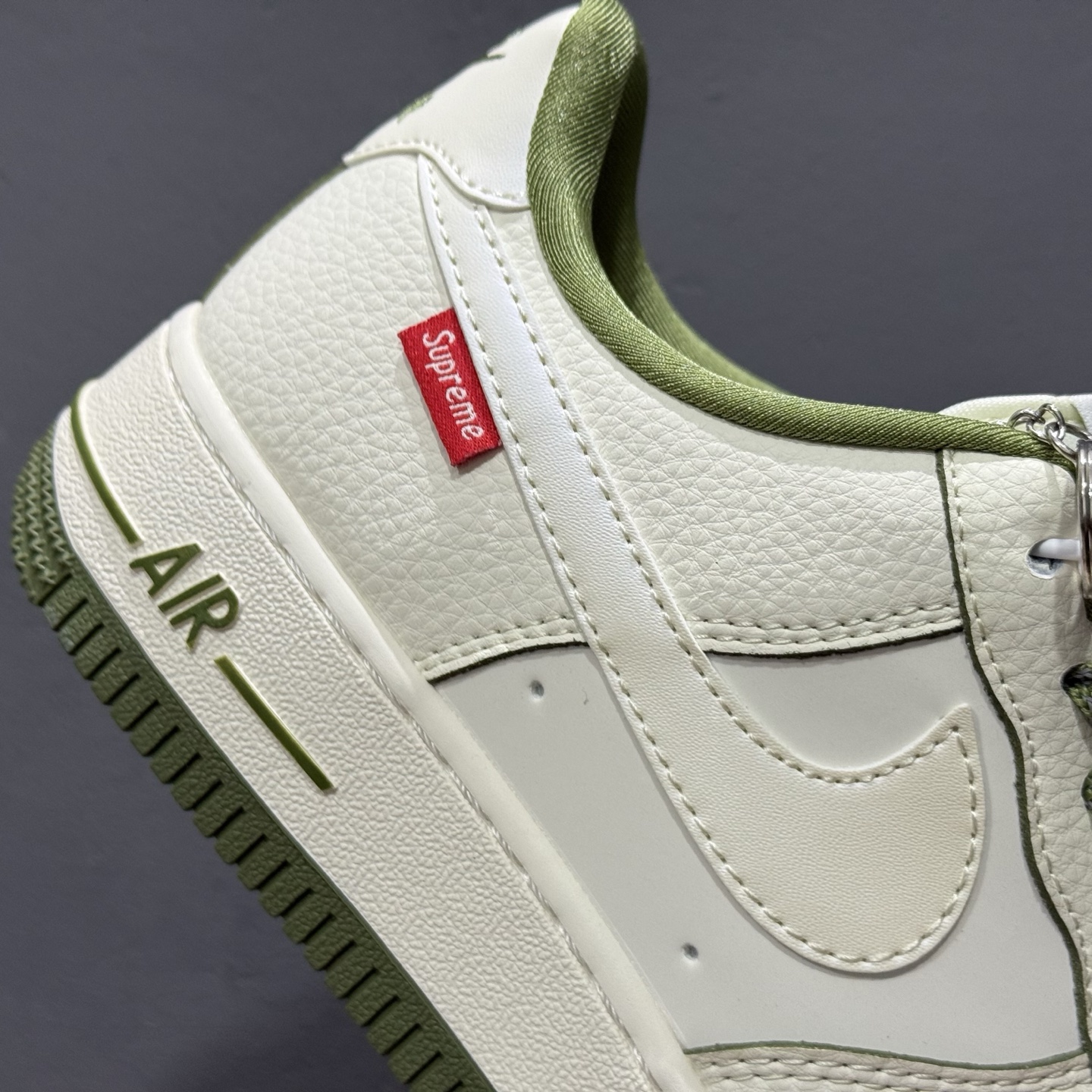 260 Supreme x NIke Air Force 1 米白军绿边 XX3168-221
