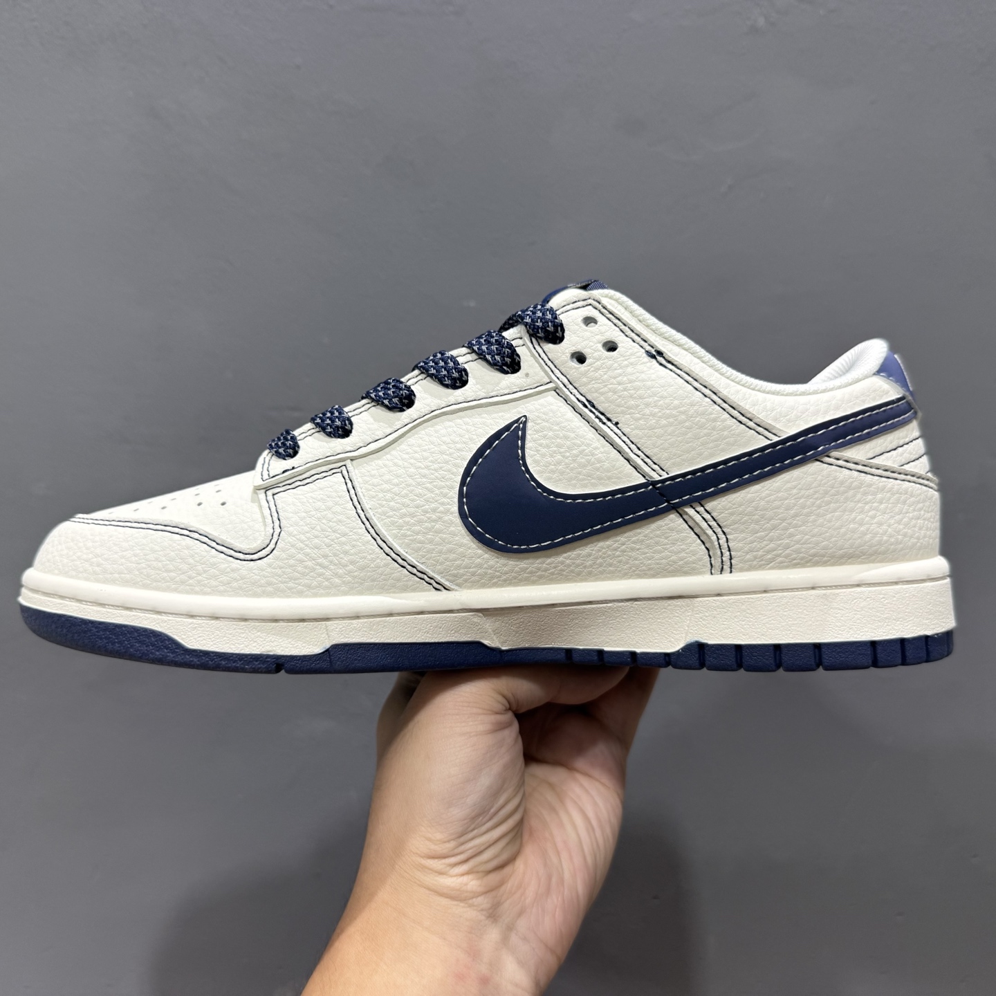 Supreme x Nike Dunk Low Nike米蓝勾 HH7518-083 Supreme x Nike Dunk Low Nike米蓝勾 HH7518-083