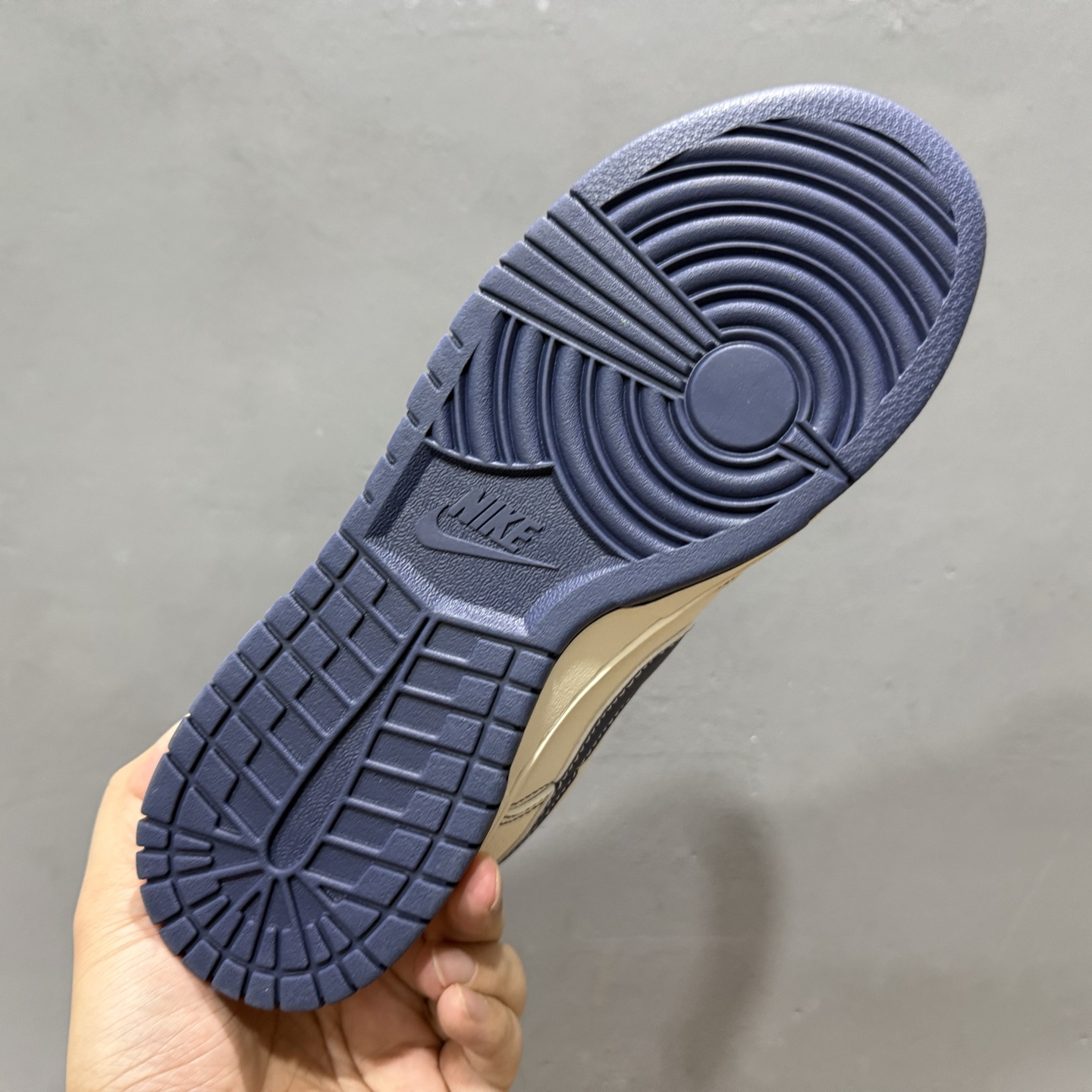 Supreme x Nike Dunk Low Nike米蓝勾 HH7518-083 Supreme x Nike Dunk Low Nike米蓝勾 HH7518-083