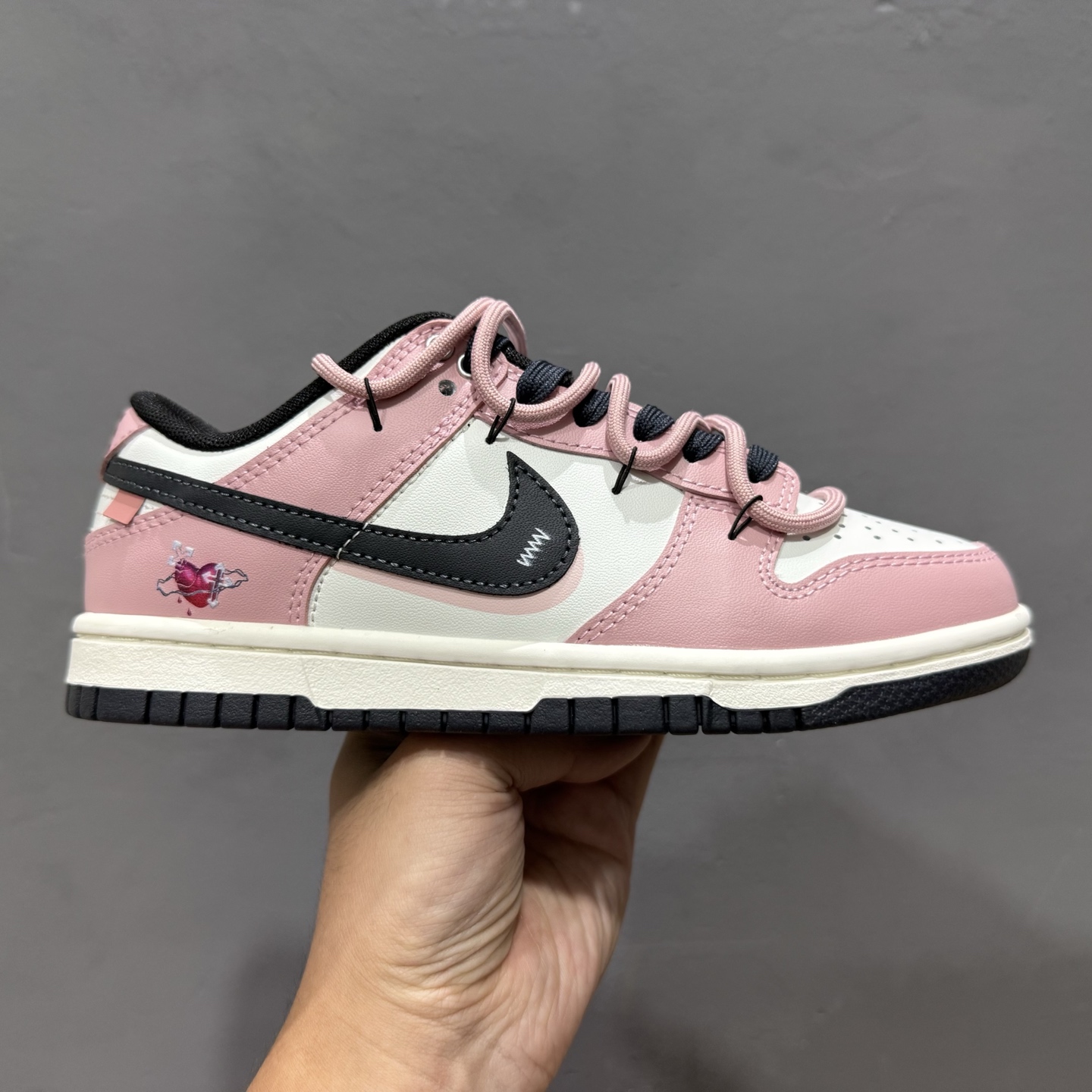 定制球鞋 Nike Dunk 怦然心动 粉白黑 PB0510-055