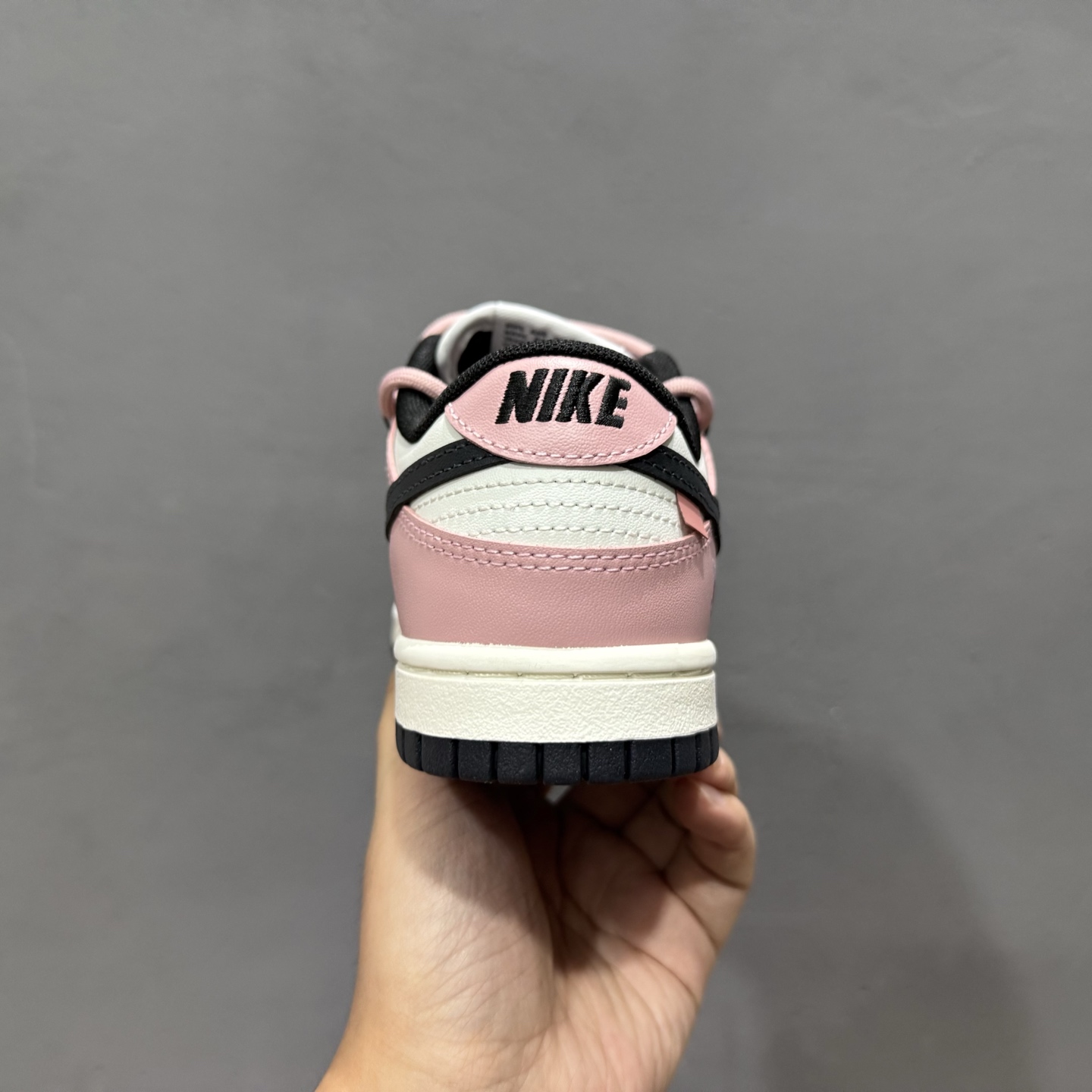 定制球鞋 Nike Dunk 怦然心动 粉白黑 PB0510-055