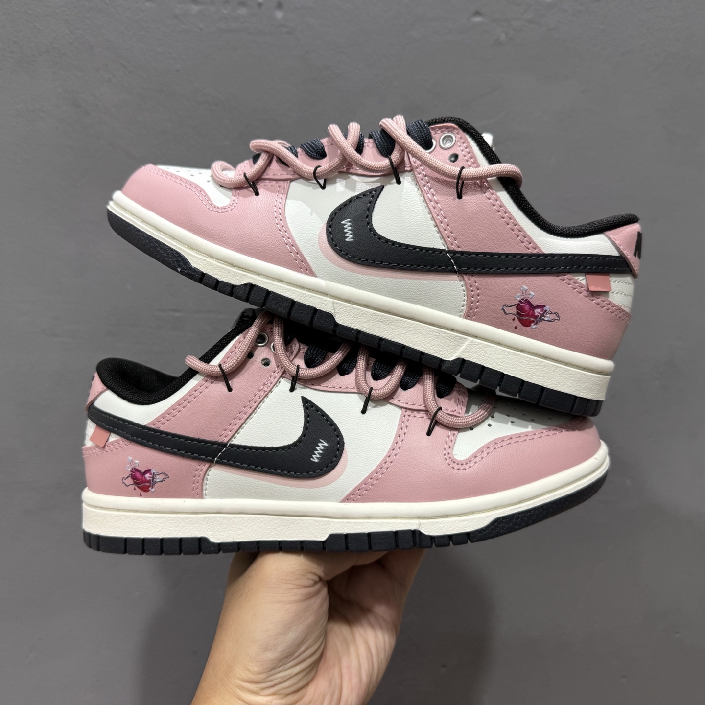 定制球鞋 Nike Dunk 怦然心动 粉白黑 PB0510-055