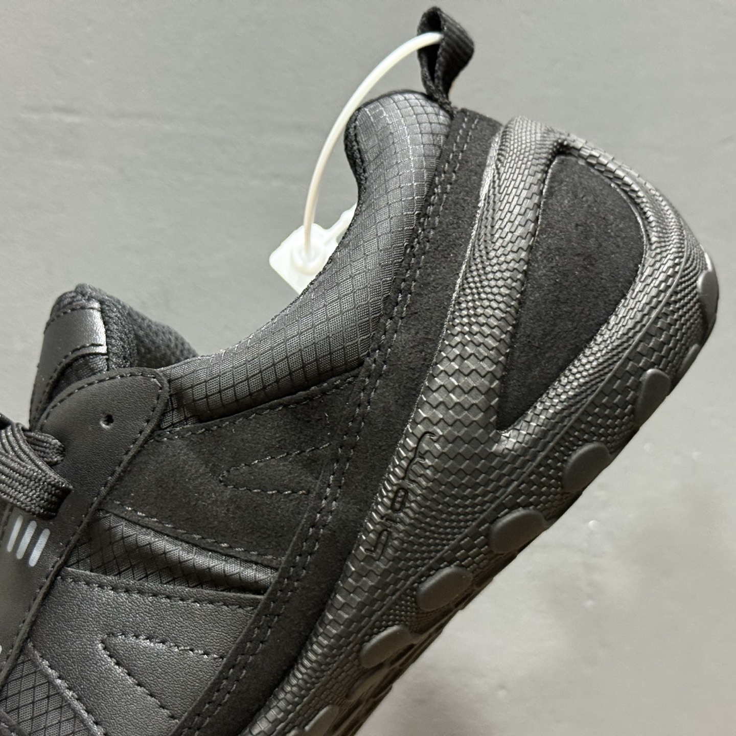 280 ECCO爱步运动鞋 2025年新款户外运动薄底赤足鞋休闲鞋男女