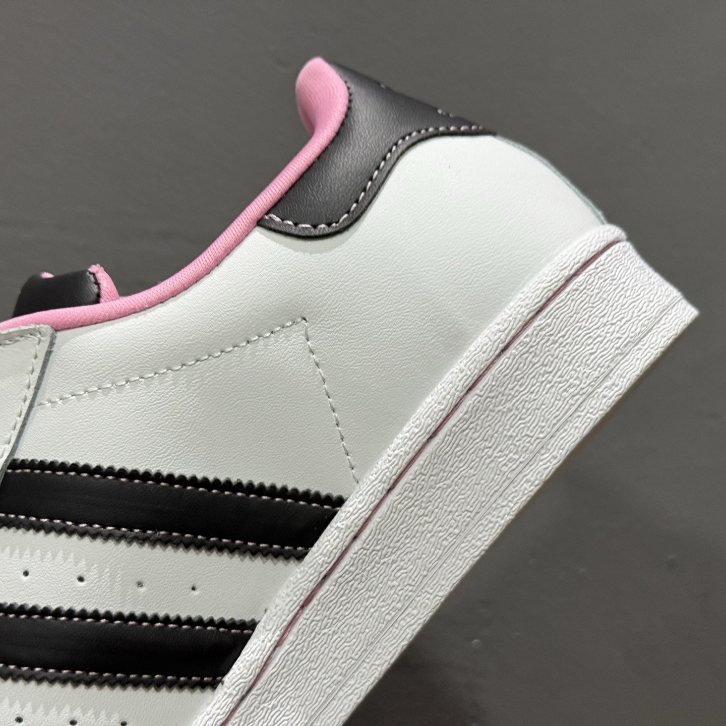 130 Adidas Originals Superstar 贝壳头系列 阿迪达斯 三叶草 低帮经典百搭休闲运动板鞋 IF3561