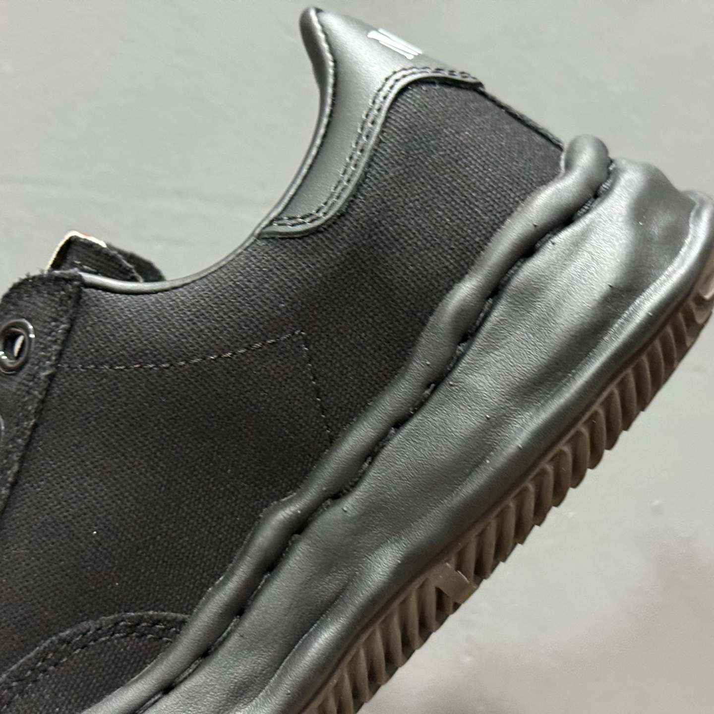 220 余文乐挚爱单品 MMY Blakey 脏脏鞋 AMIRI骨头鞋同款 复古溶解风运动鞋