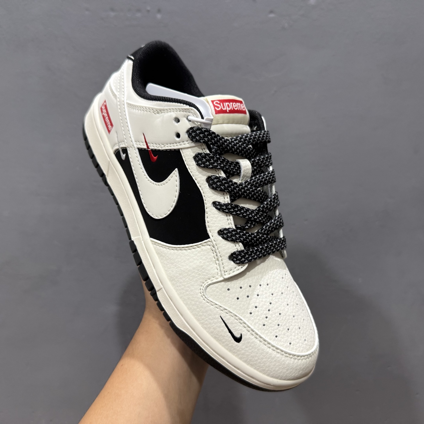 280 XC/Nike SB Dunk Low“ Supreme联名——米黑拼接” 周年高端定制 低帮休闲板鞋 JP1628-010