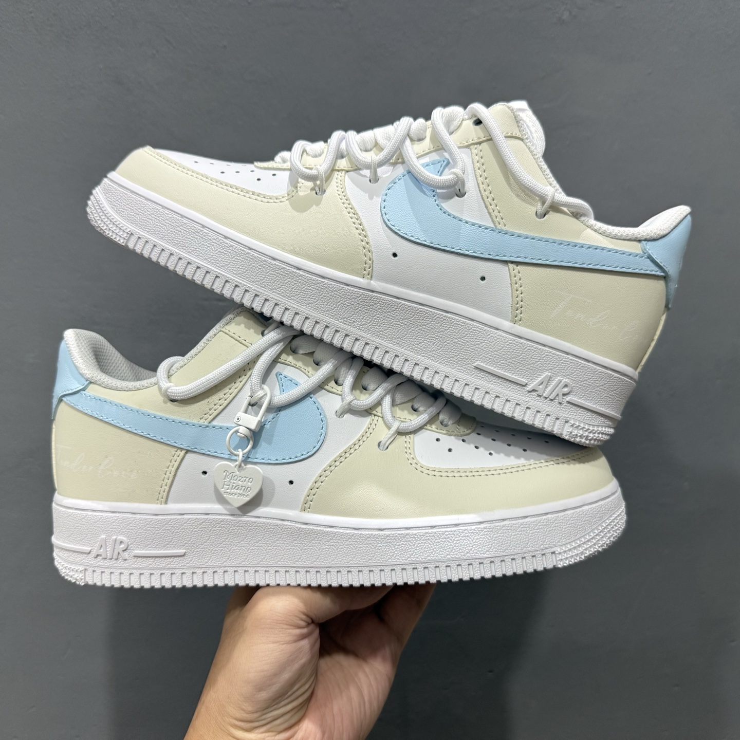 ￥260 Nike Air Force 1'07 Low 柠盐气泡水 空军一号低帮休闲板鞋 ZH0316-111