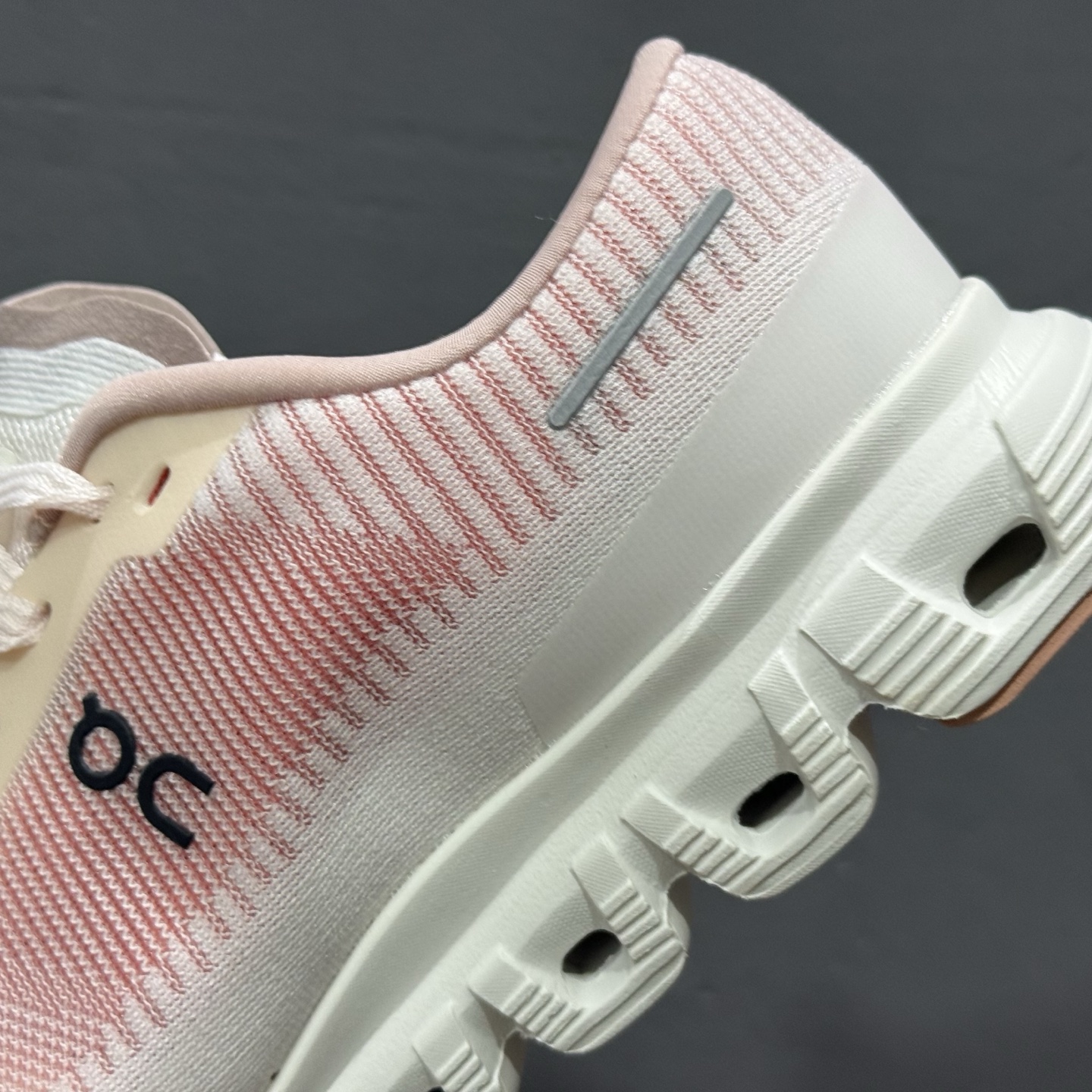 180 On昂跑 Cloud 6 Push 轻量运动休闲鞋 3MF10053026-101