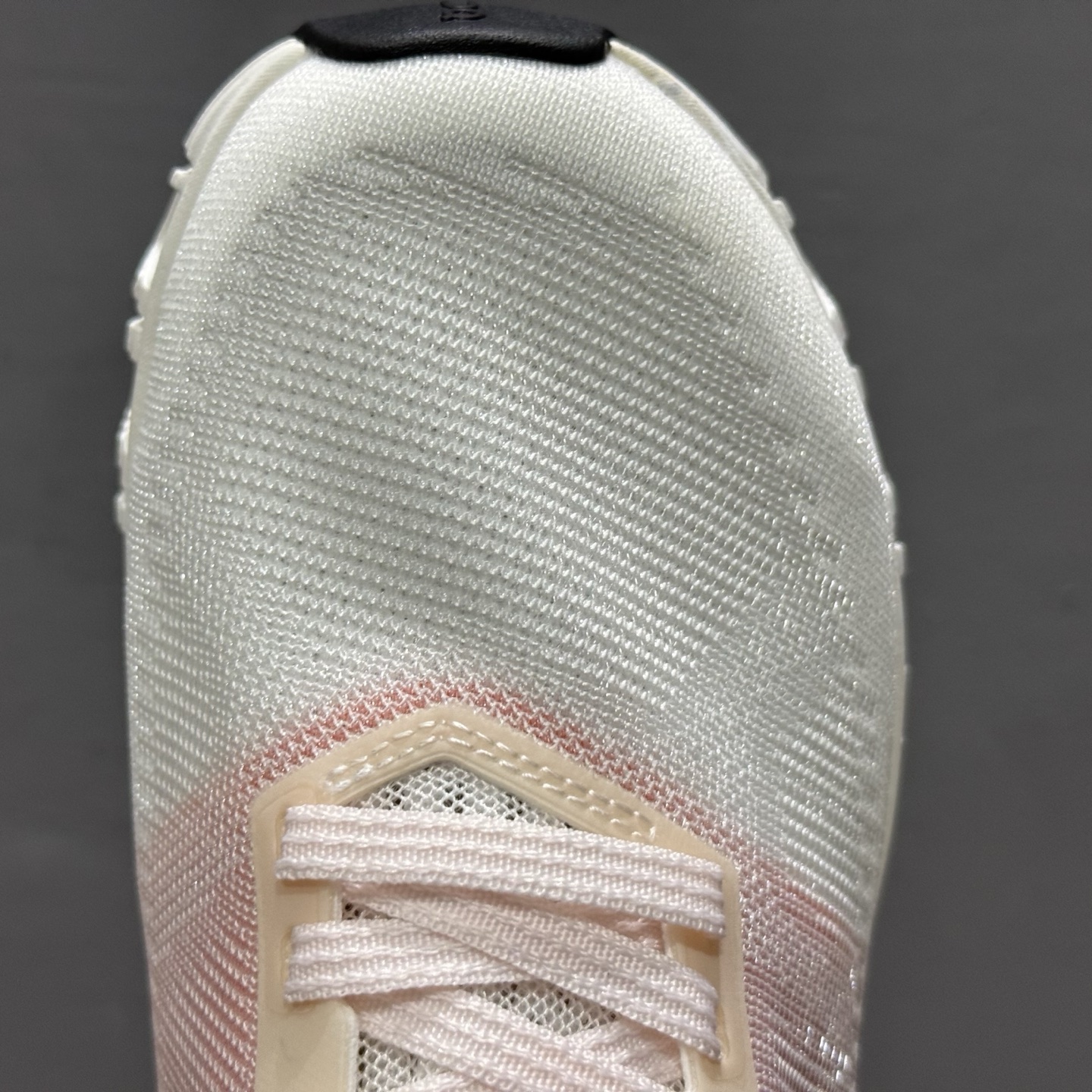 180 On昂跑 Cloud 6 Push 轻量运动休闲鞋 3MF10053026-101